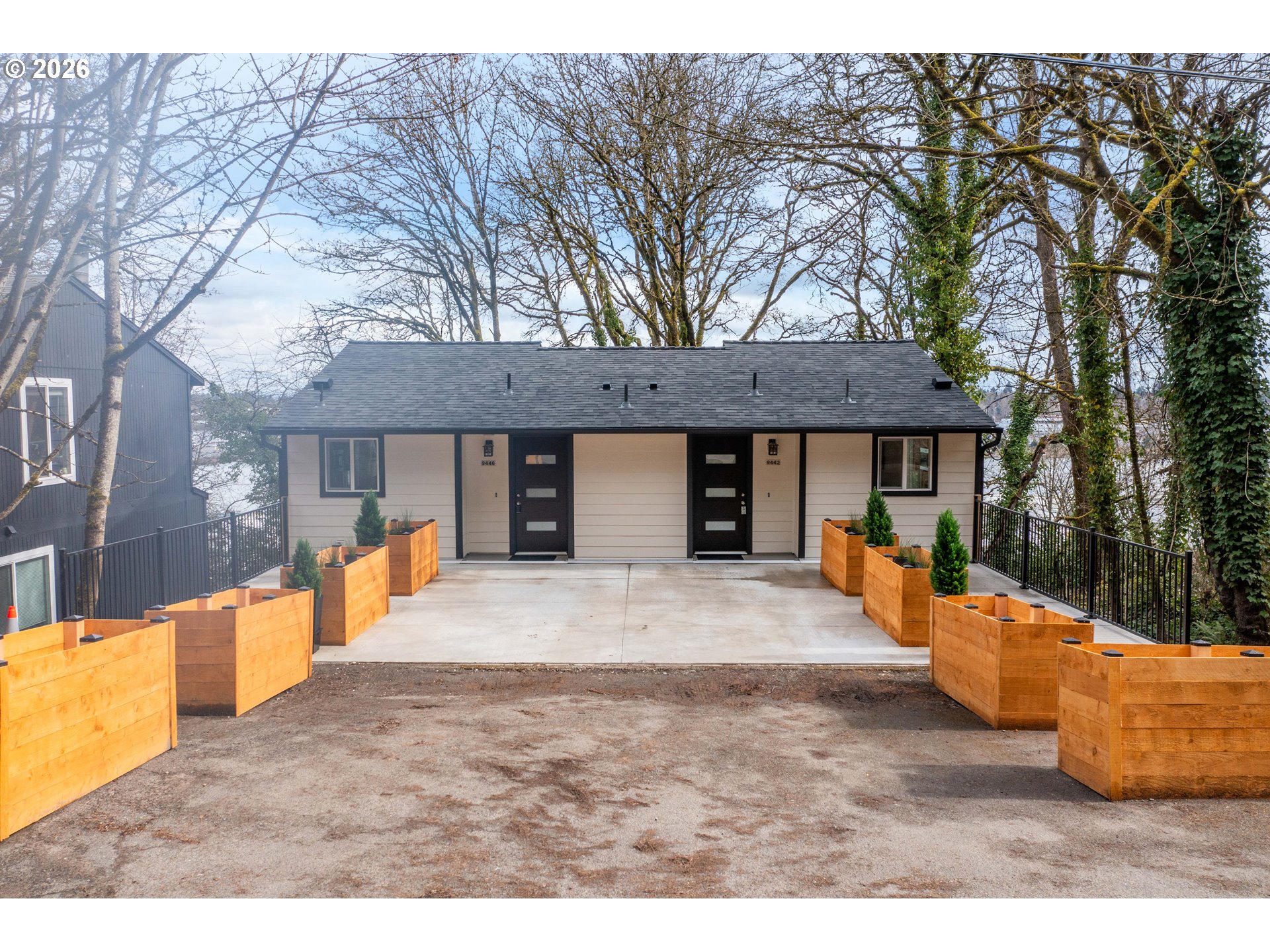 9442/9446 NW ROSEWAY AVE