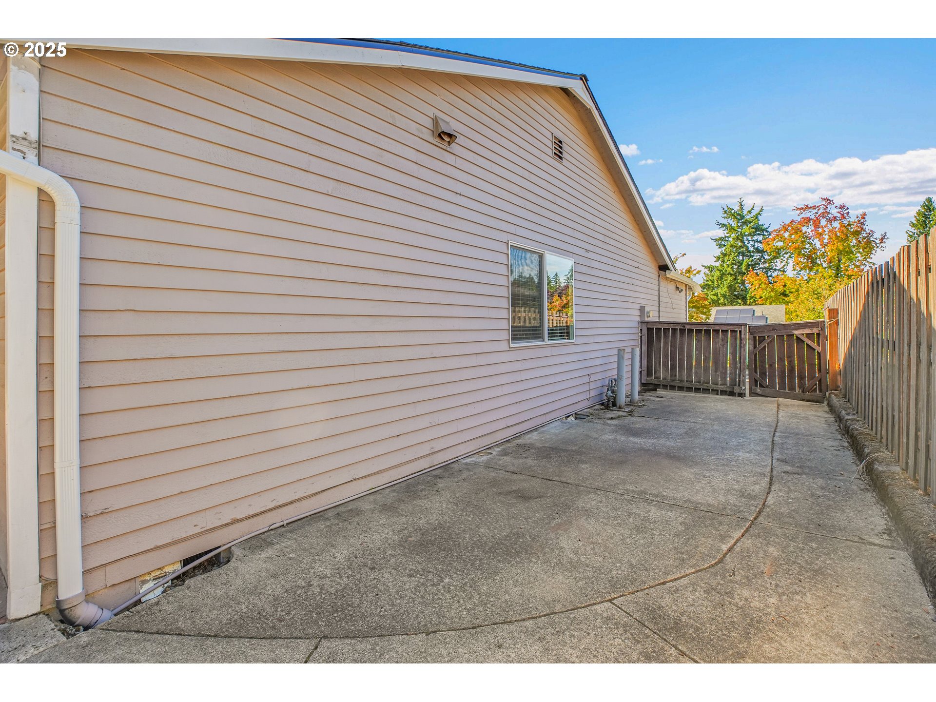 380 SW 194TH CT