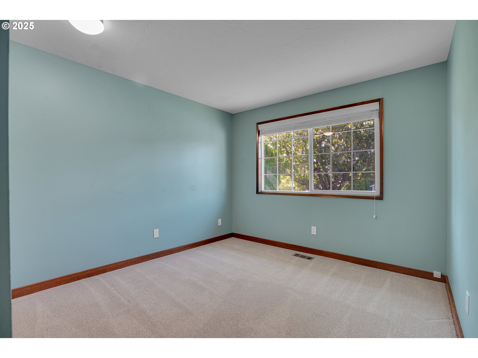 380 SW 194TH CT