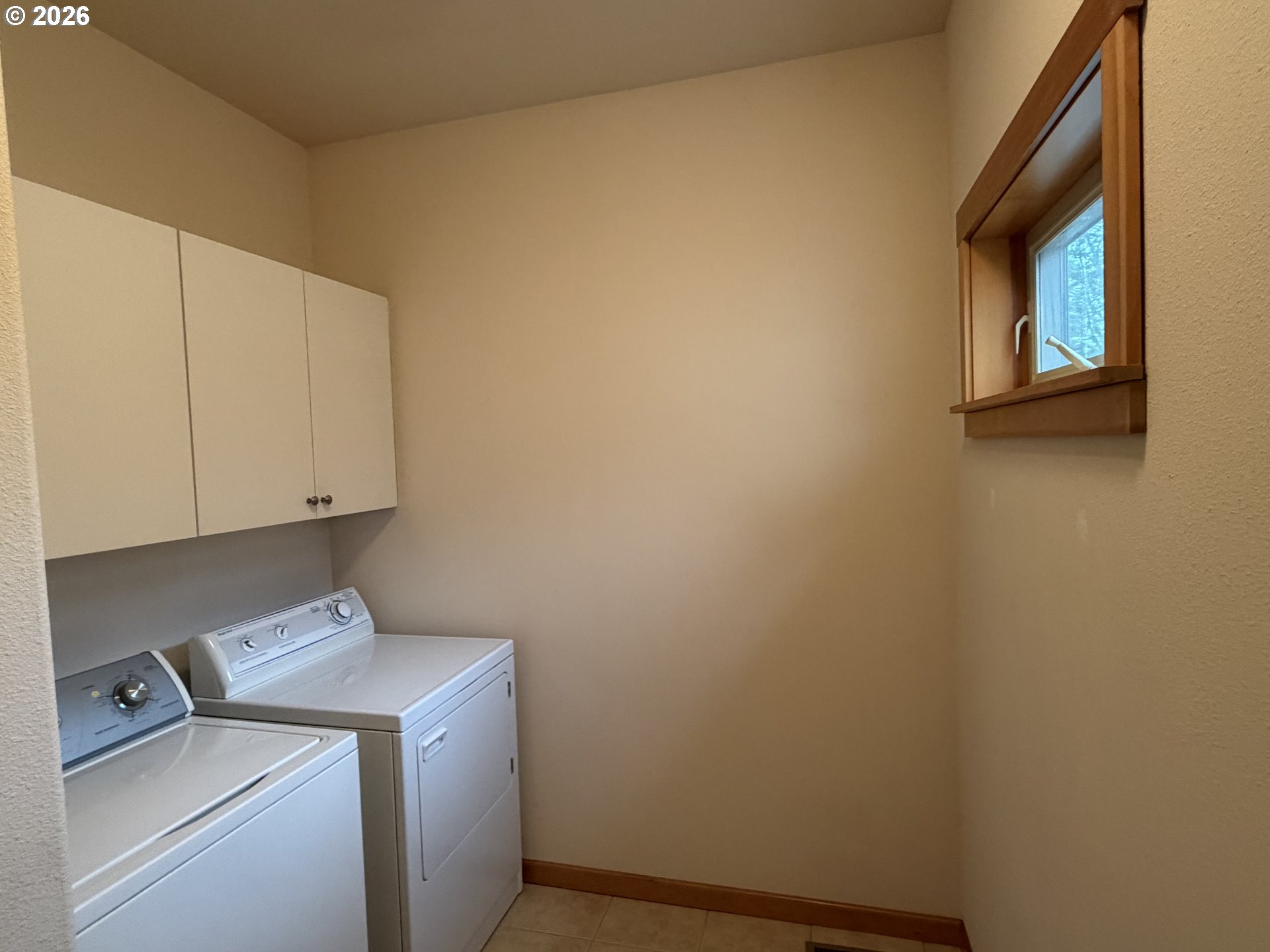 2025 ELM ST 1D