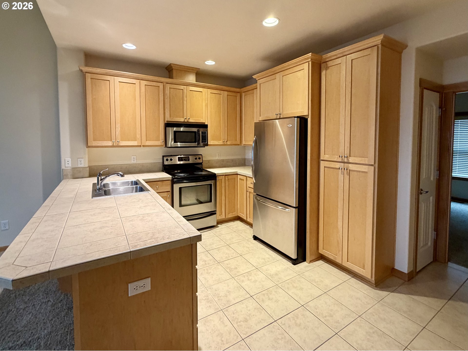 2025 ELM ST 1D