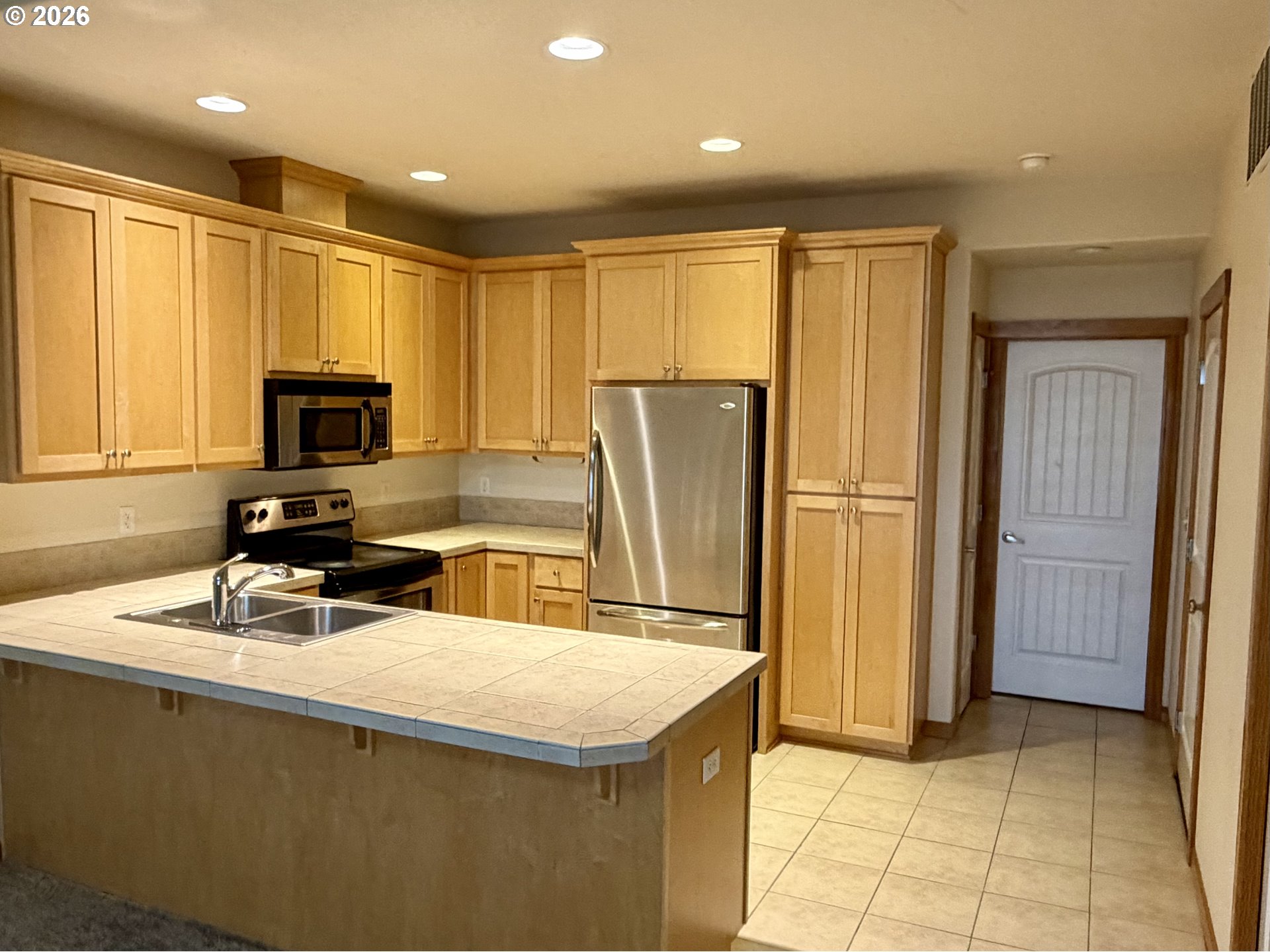 2025 ELM ST 1D