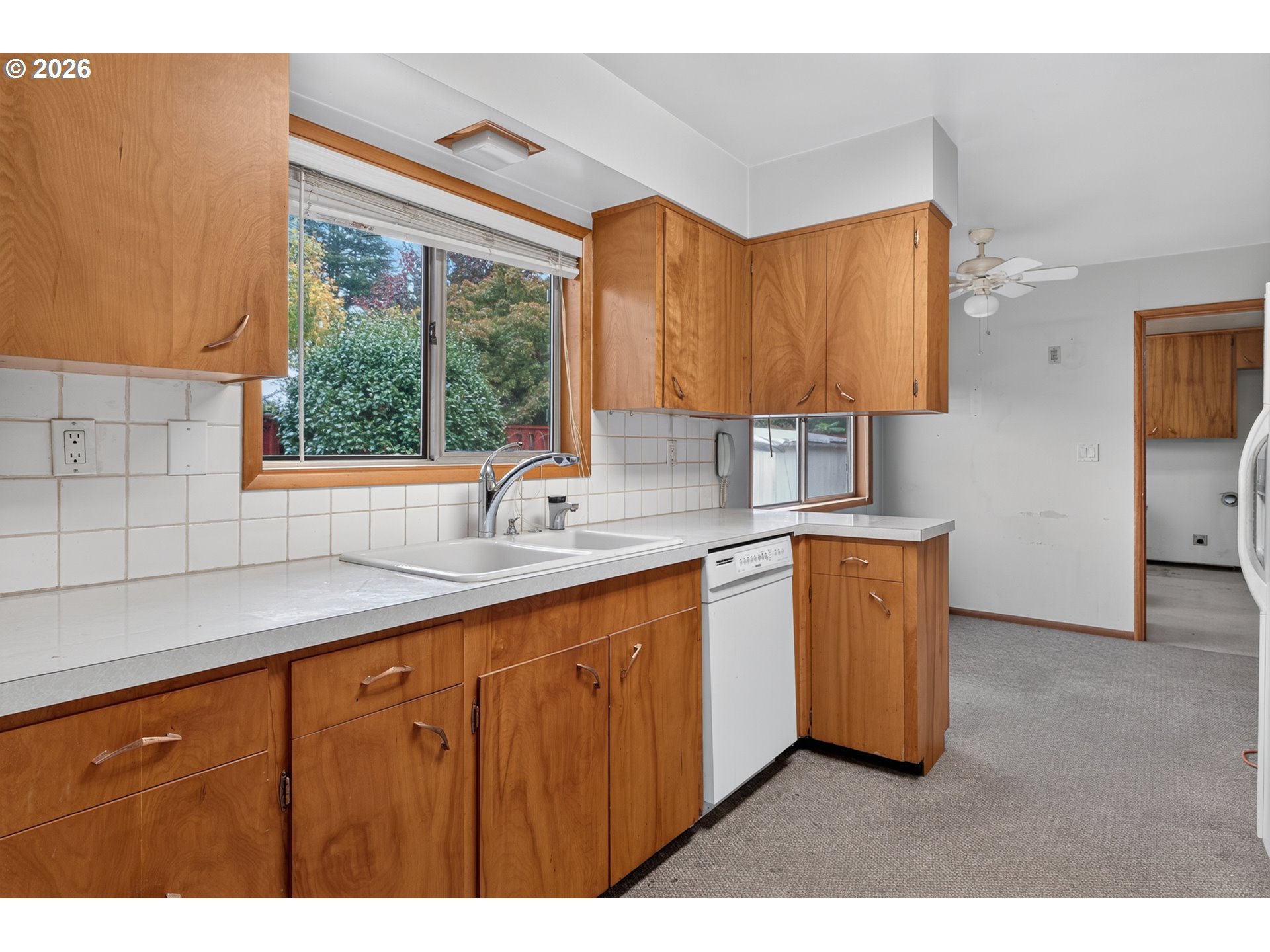 424 S 10TH AVE