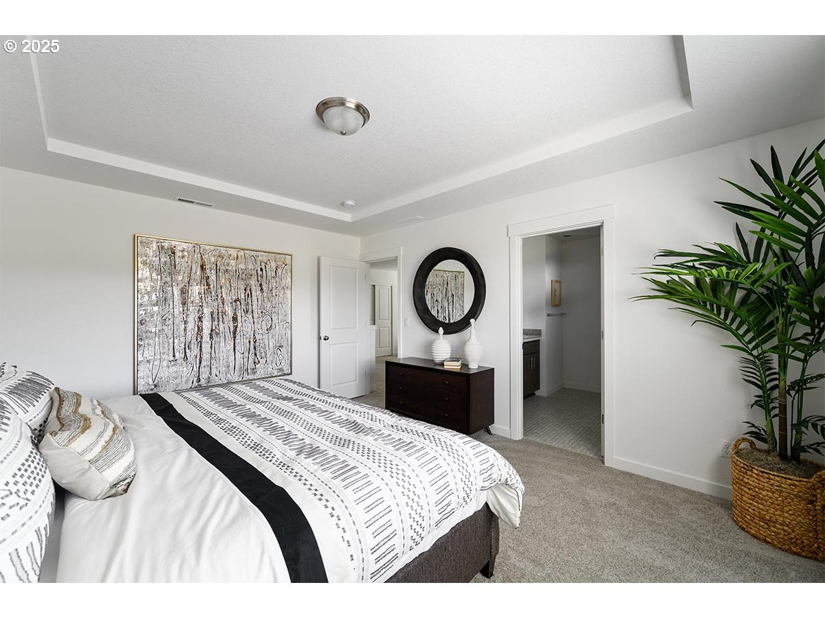 1016 NE ALDERWOOD DR