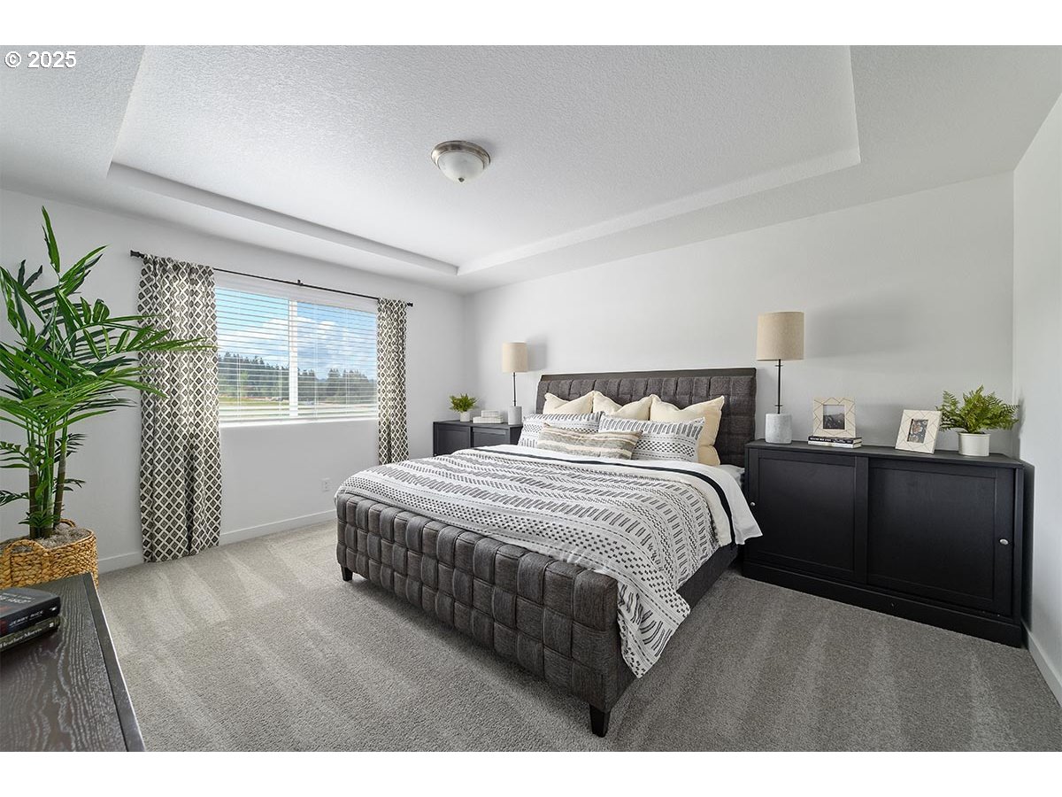 1016 NE ALDERWOOD DR