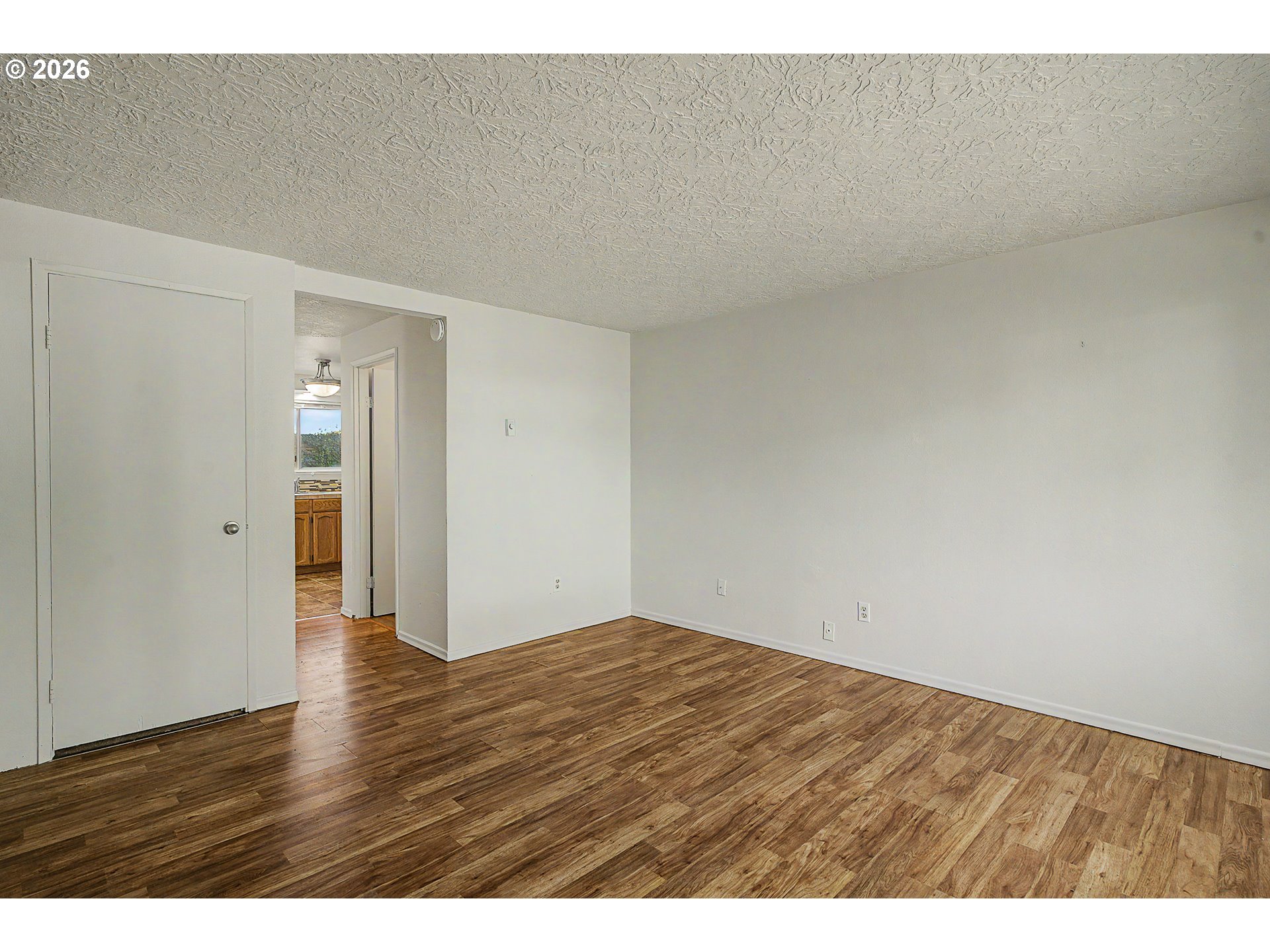 911 W 29TH ST
