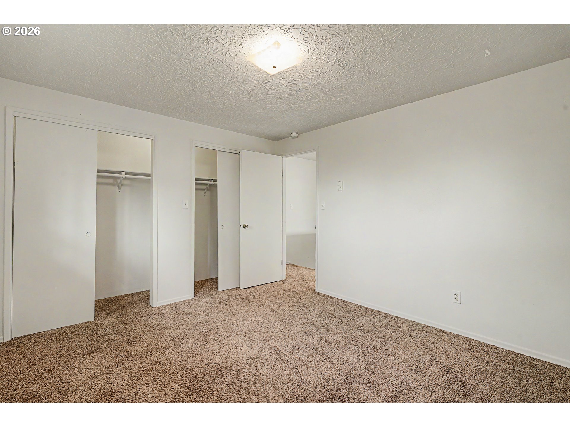911 W 29TH ST