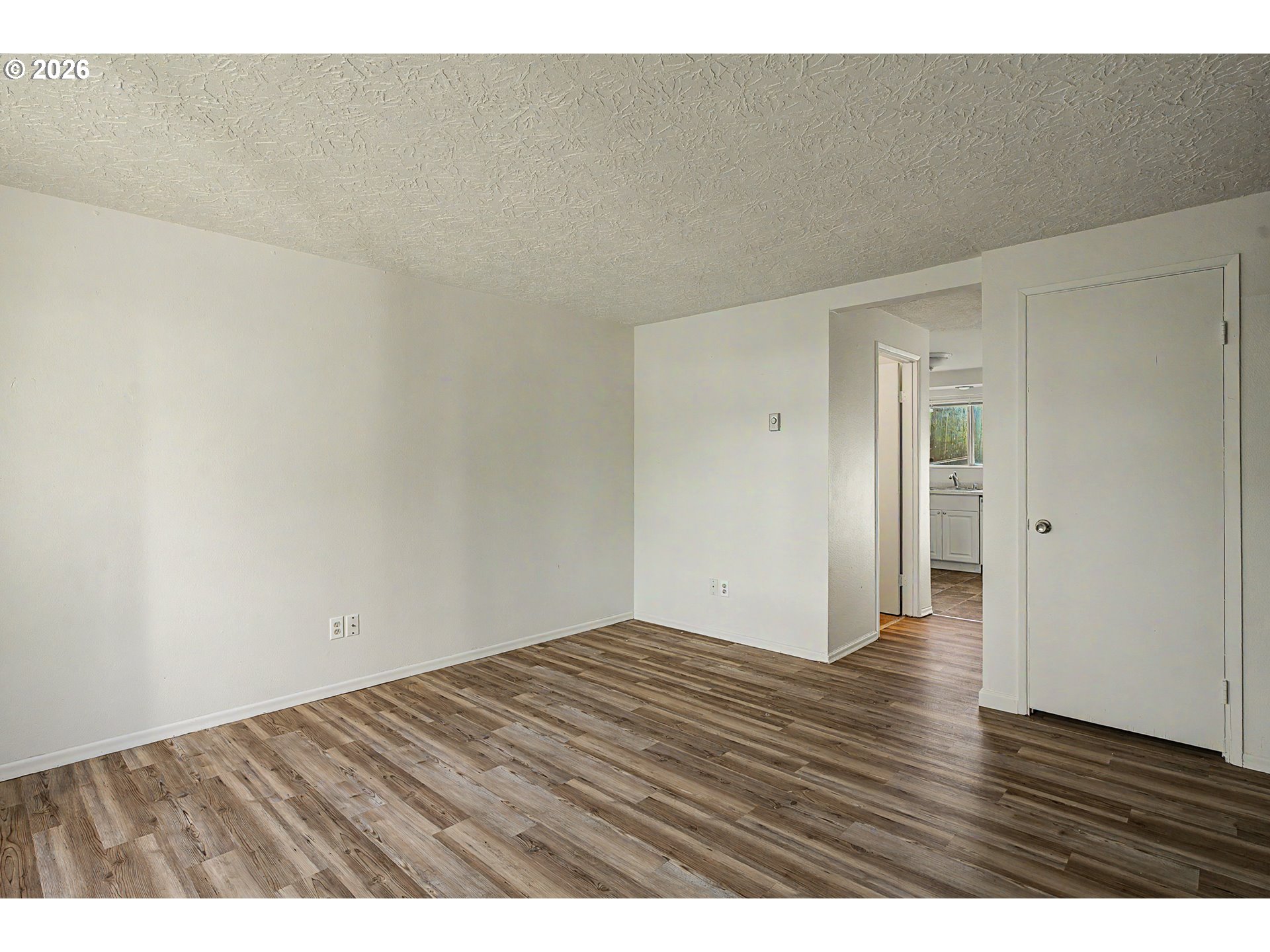 911 W 29TH ST