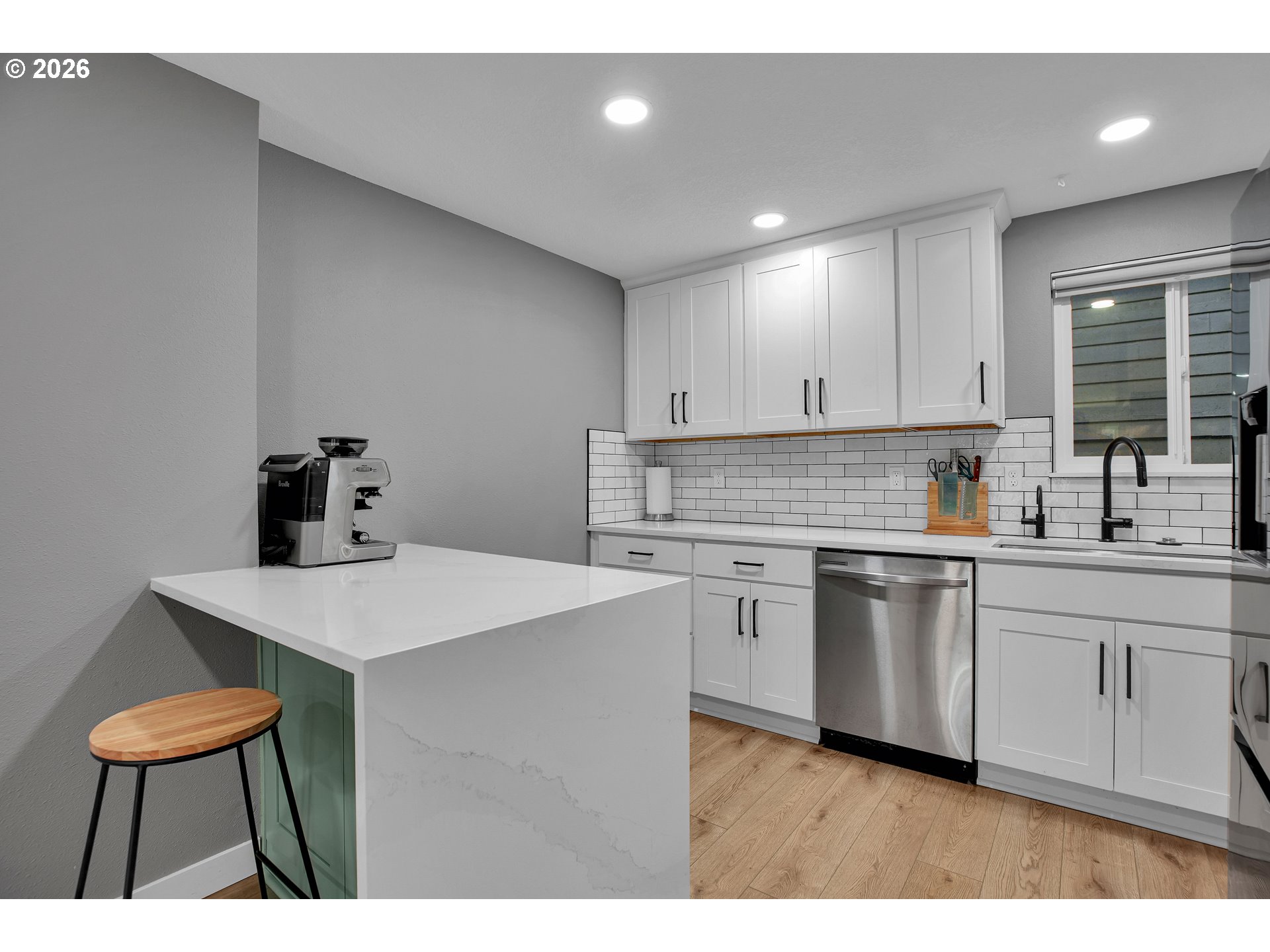 58 CERVANTES CIR 8D