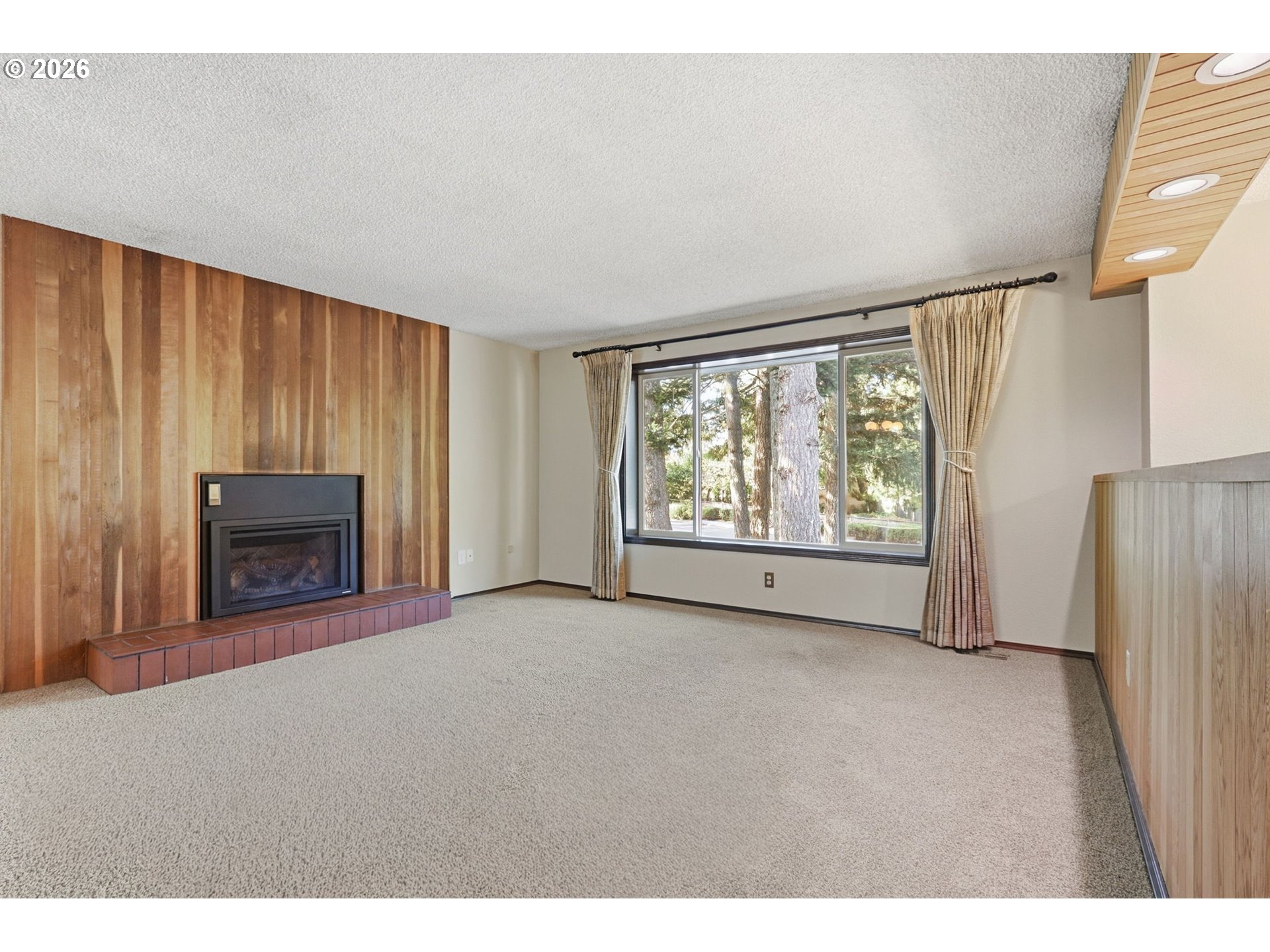 2018 SE BEAVER CREEK LN