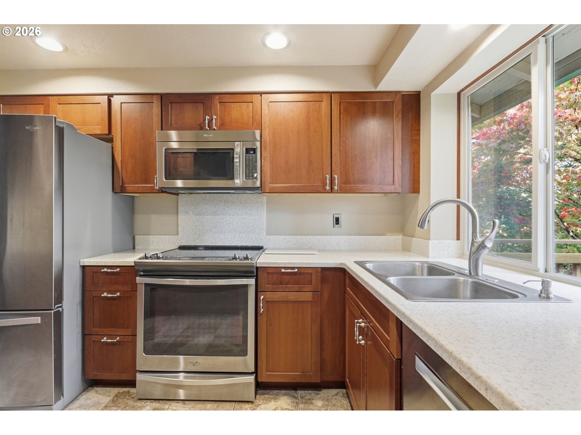 2018 SE BEAVER CREEK LN