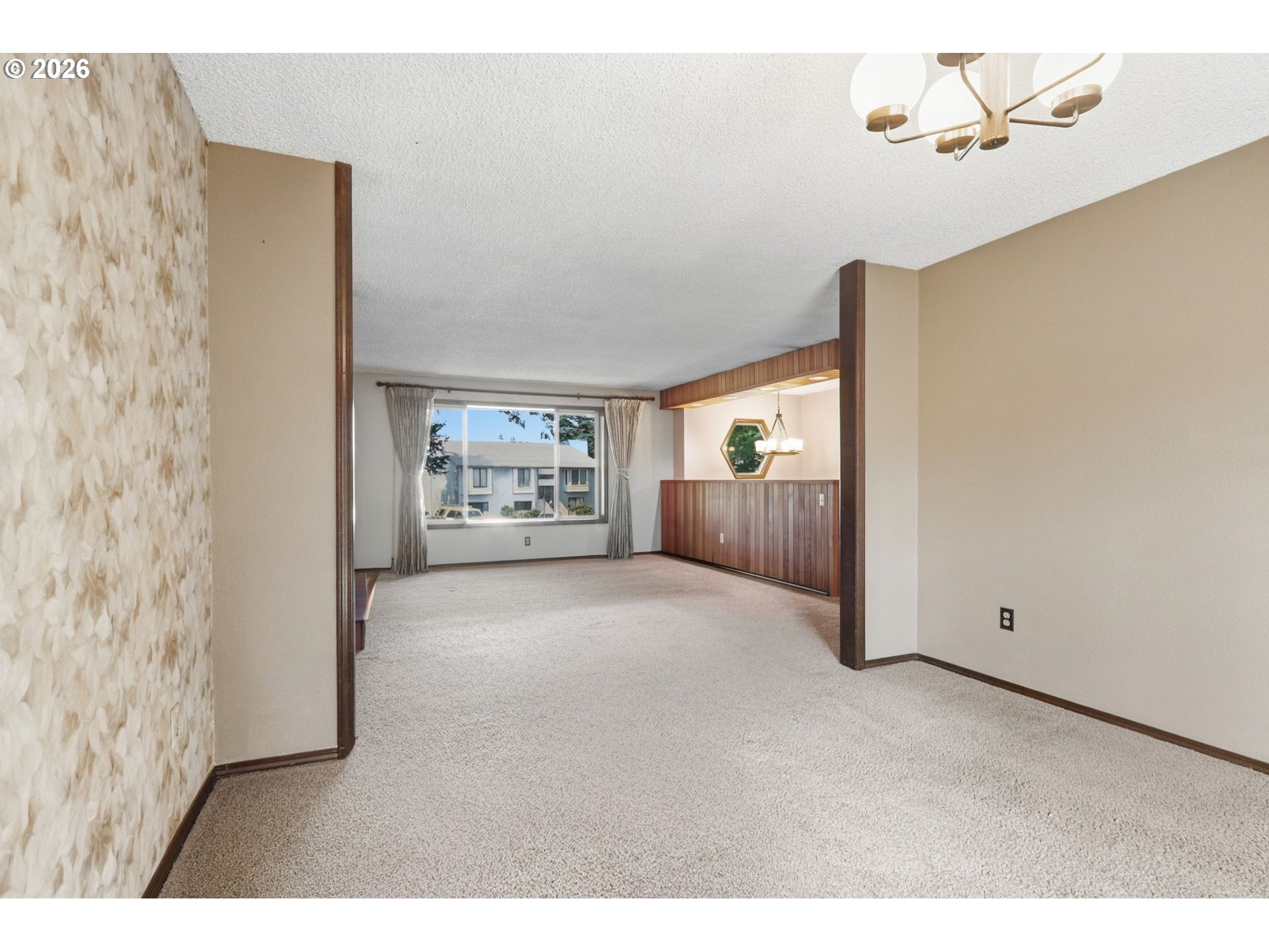 2018 SE BEAVER CREEK LN
