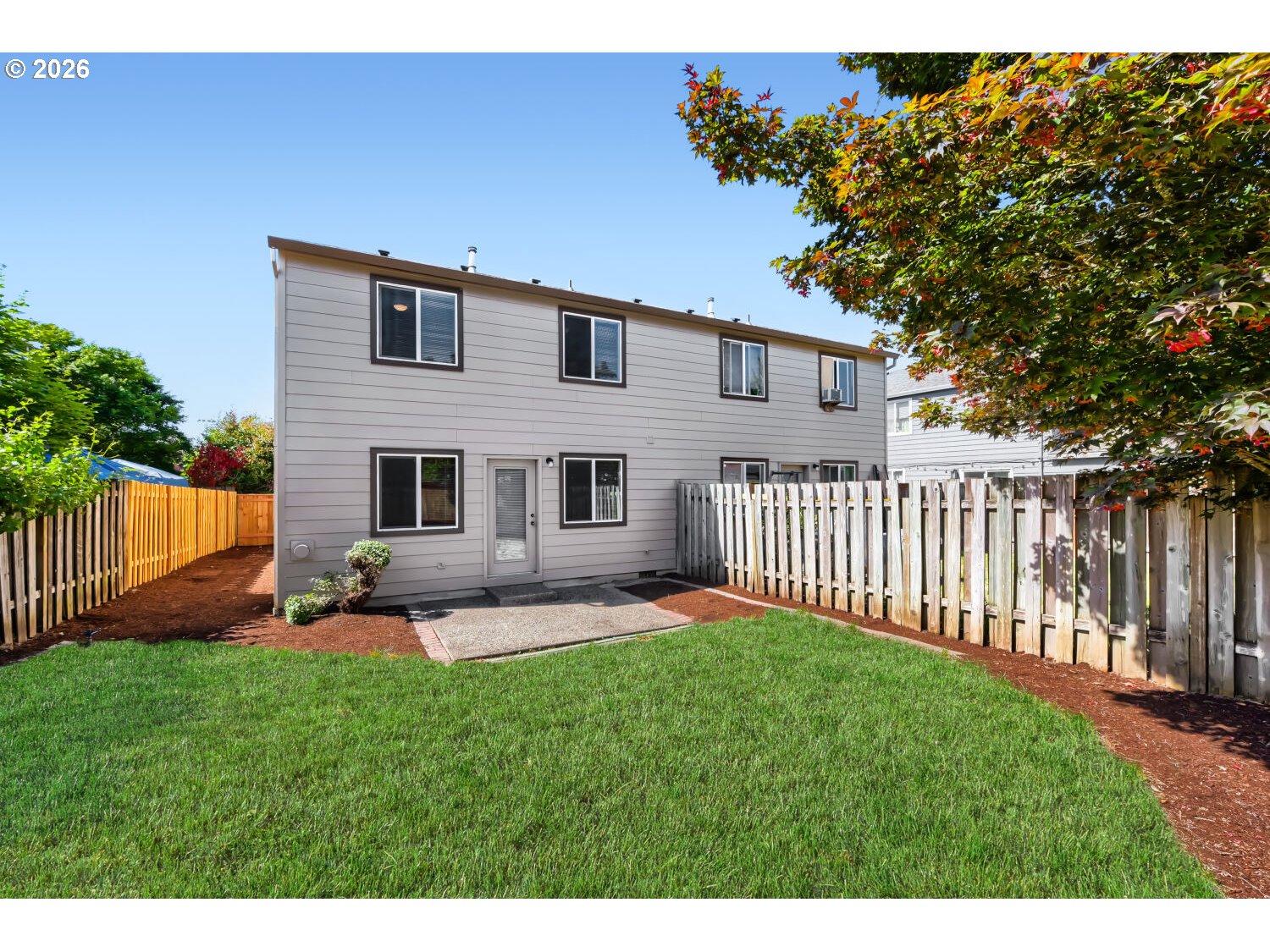 169 NE SKYLAR ST