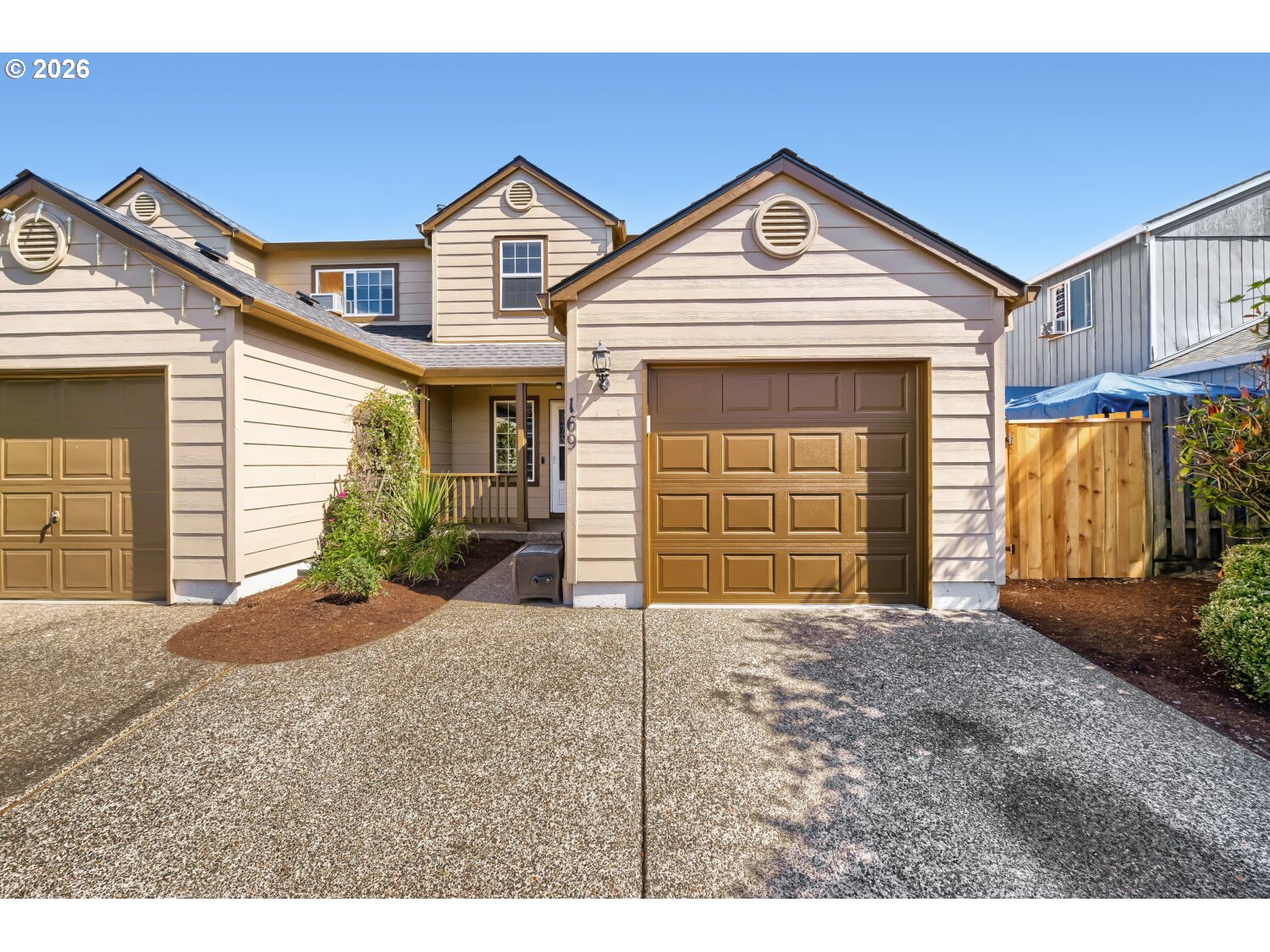 169 NE SKYLAR ST