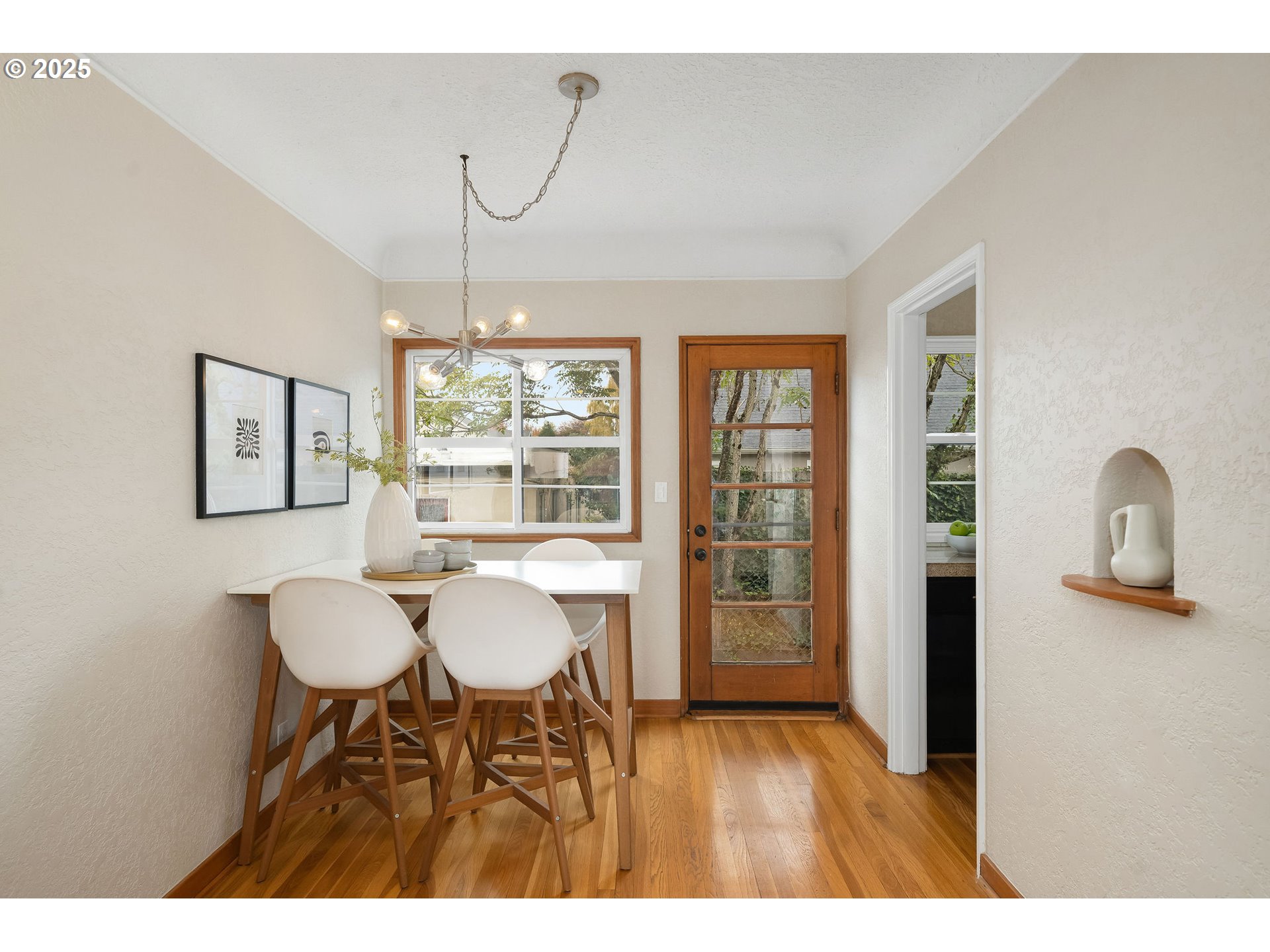 2025 SE CARUTHERS ST 14