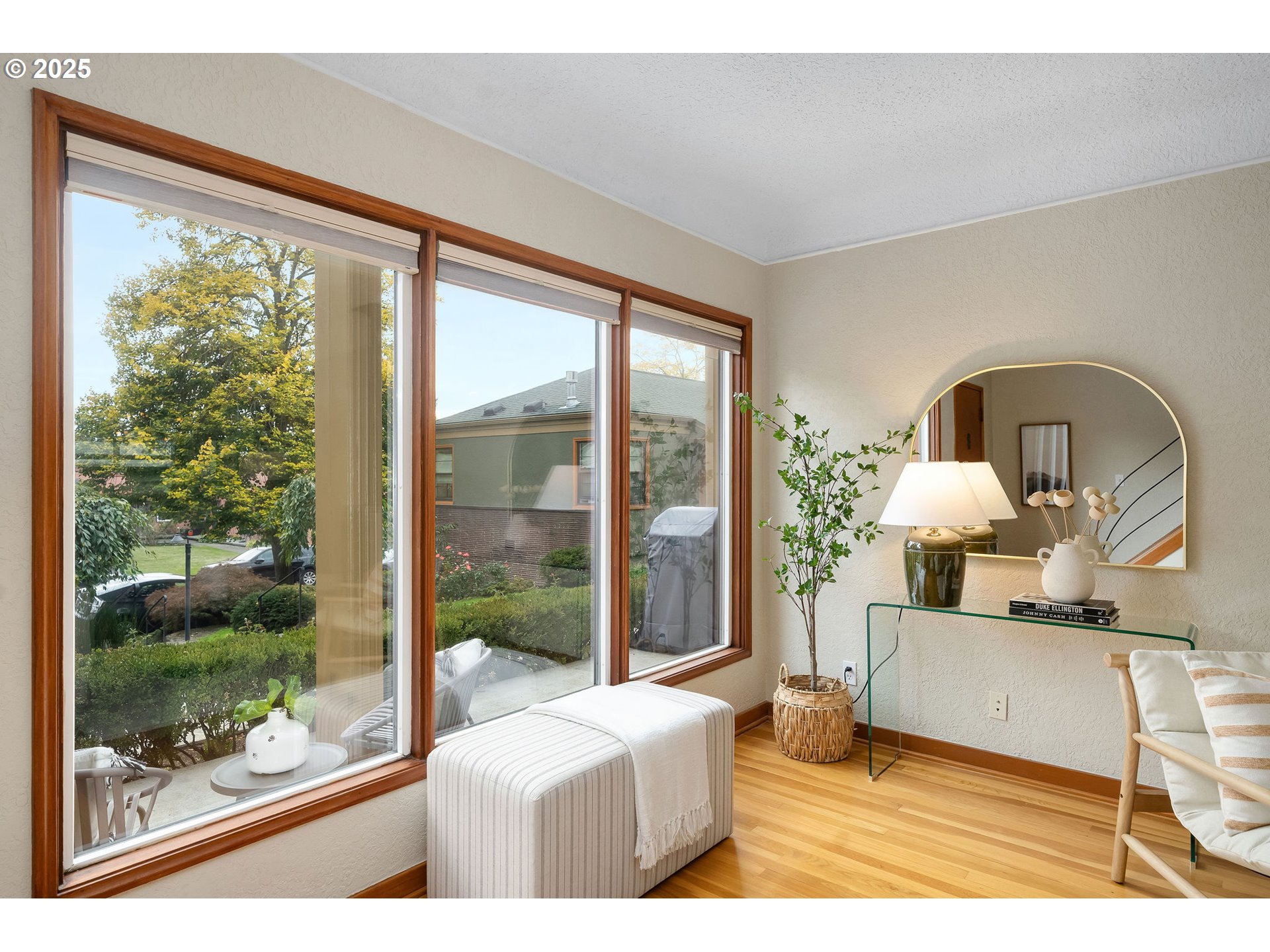 2025 SE CARUTHERS ST 14