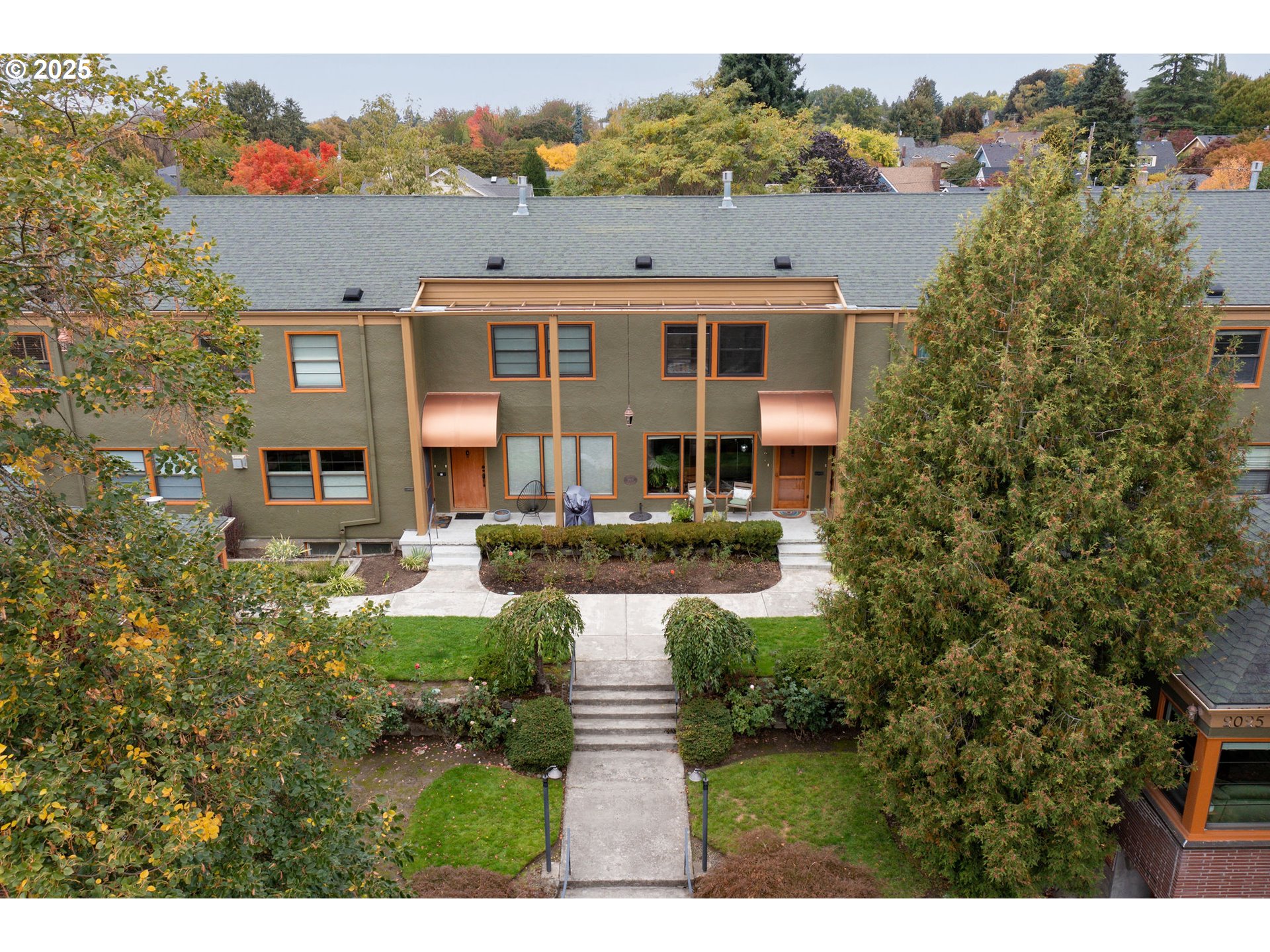 2025 SE CARUTHERS ST 14