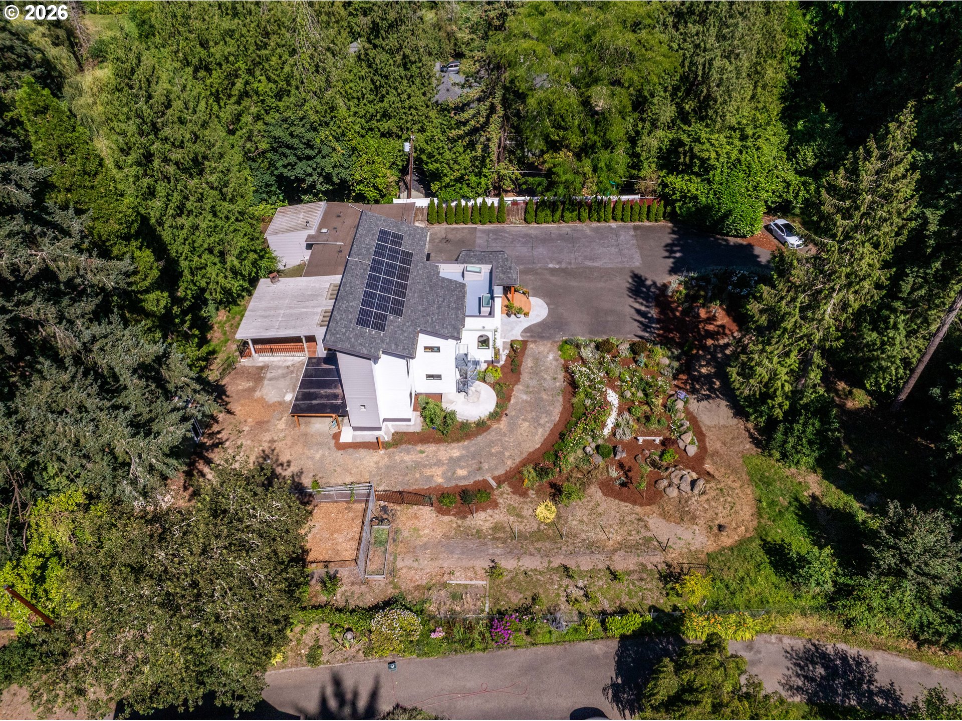 5017 SE ALDERCREST RD