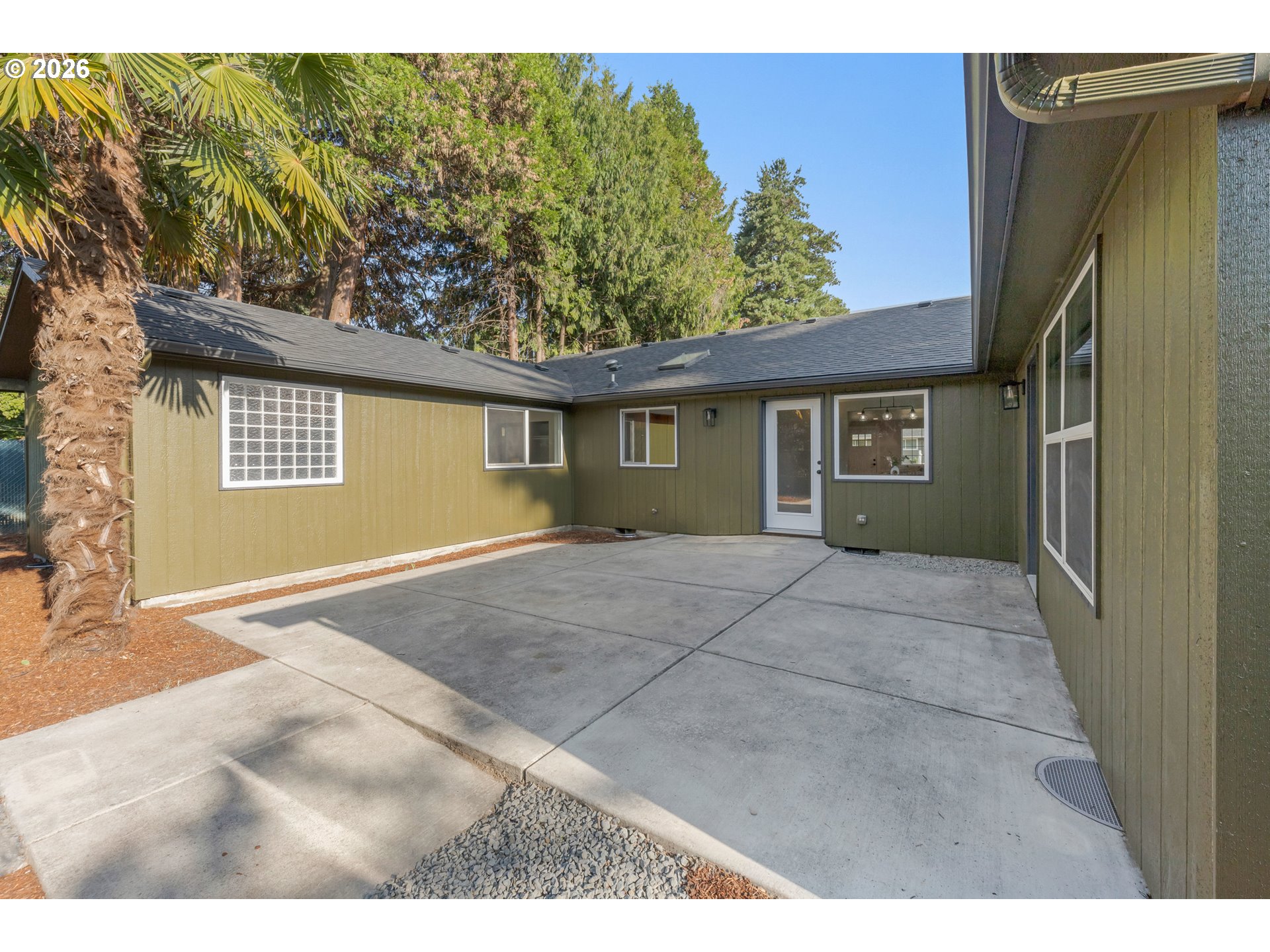 329 DEAN AVE