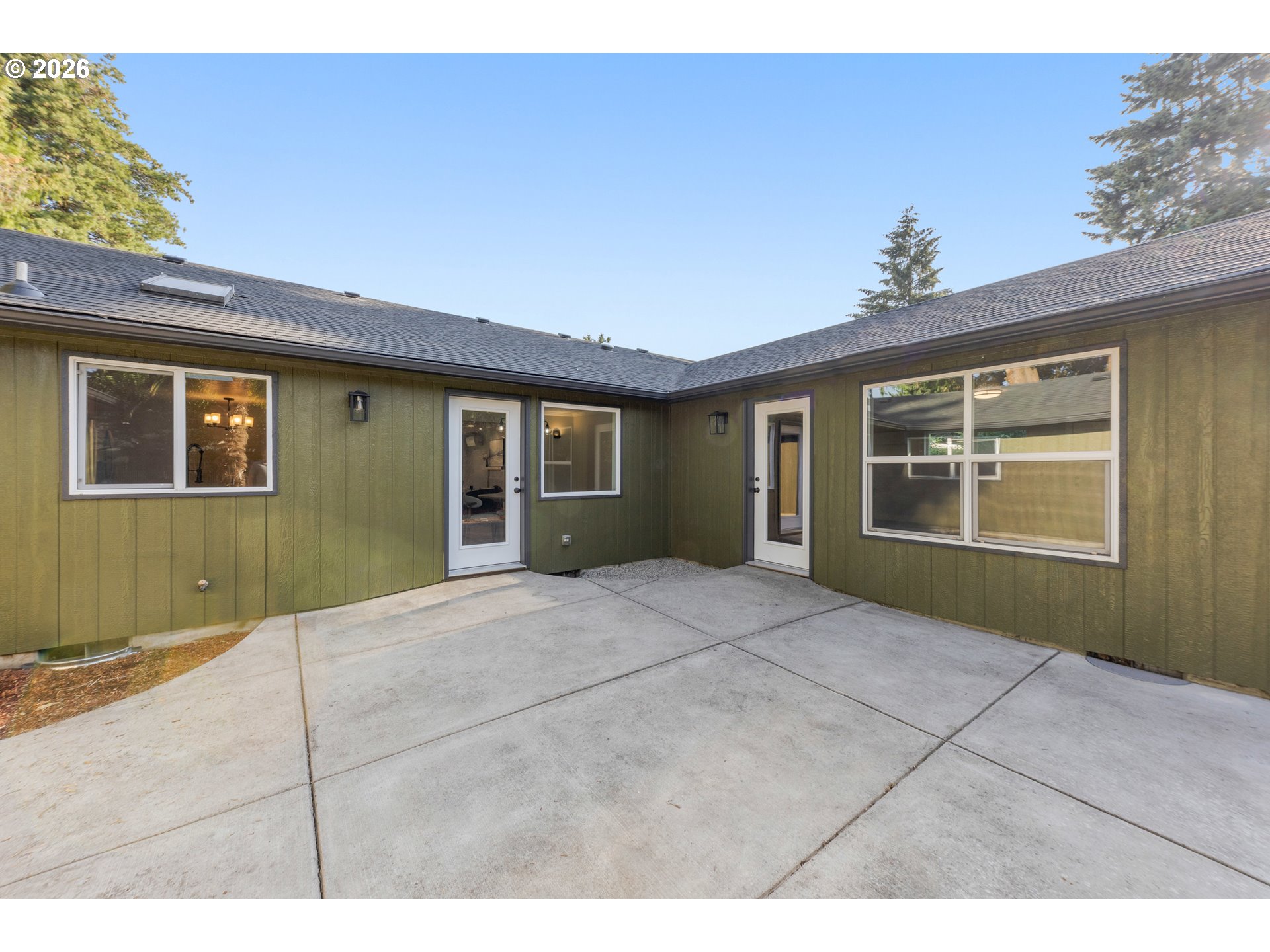 329 DEAN AVE