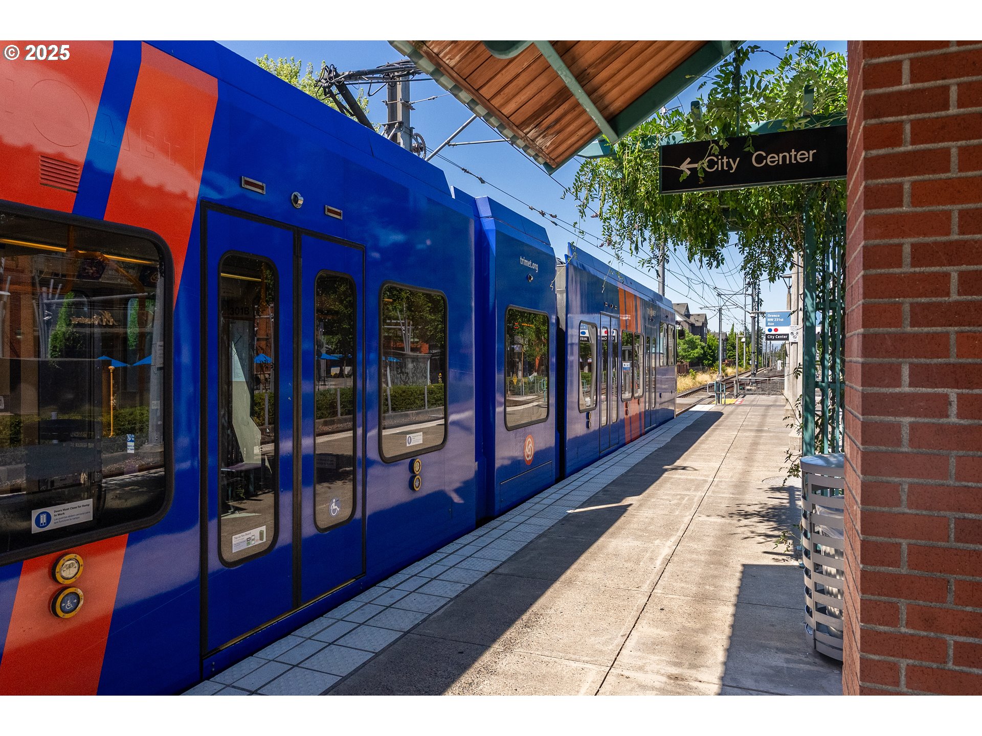 1371 NE ORENCO STATION PKWY 8