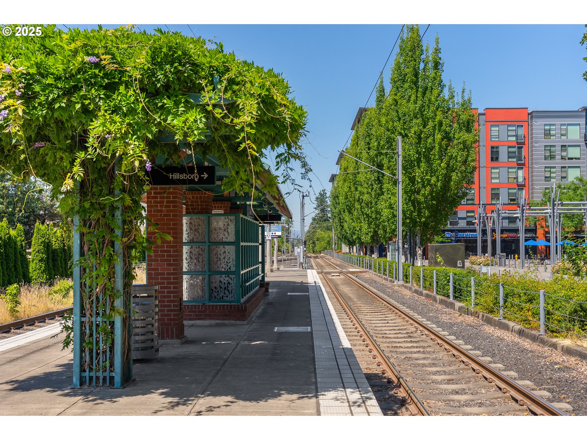 1371 NE ORENCO STATION PKWY 8