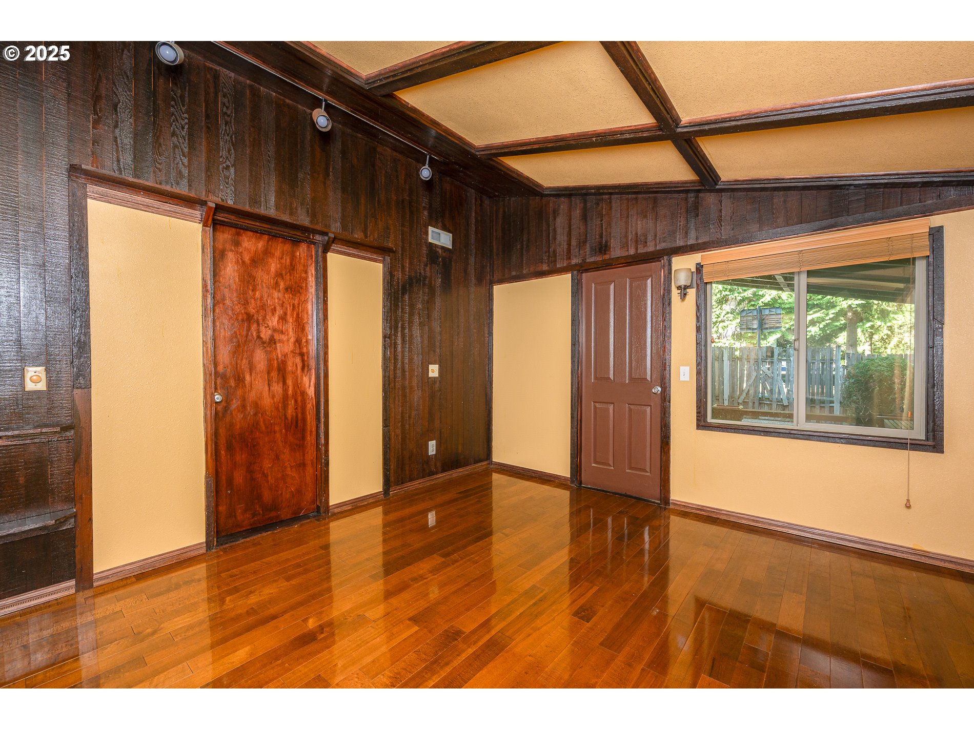 15251 NE CLACKAMAS ST