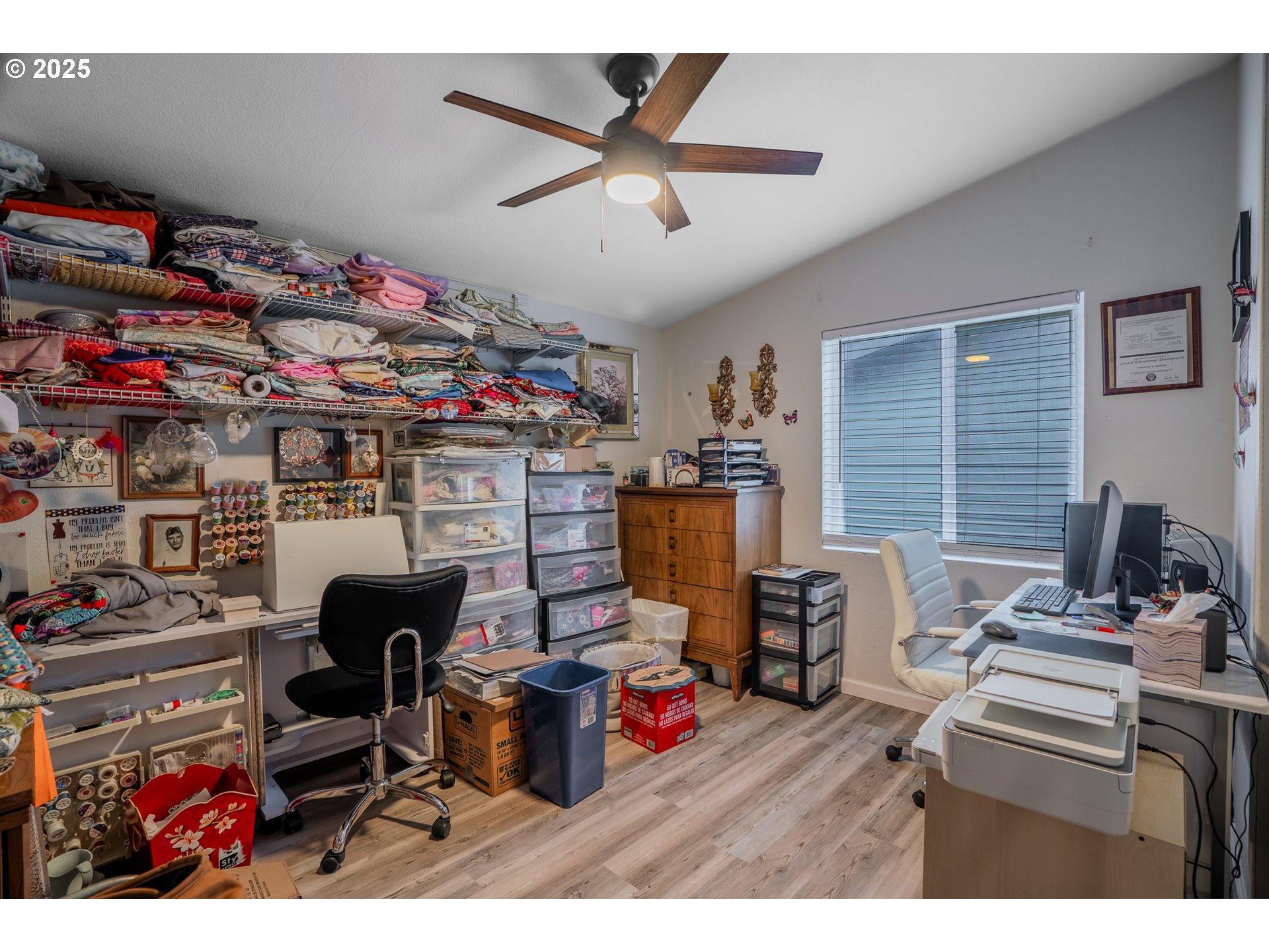 1692 SE CEDAR CREEK PL