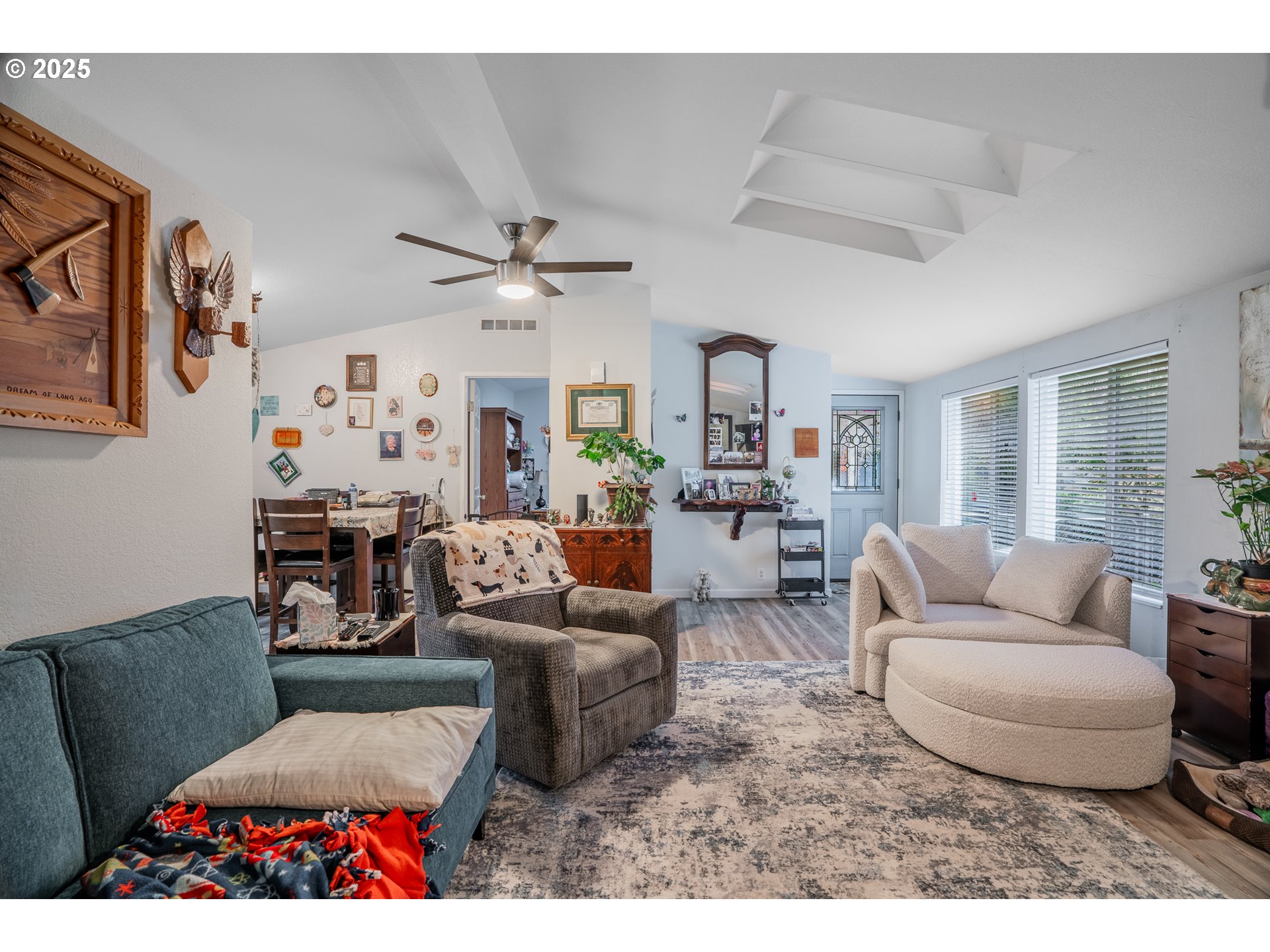 1692 SE CEDAR CREEK PL