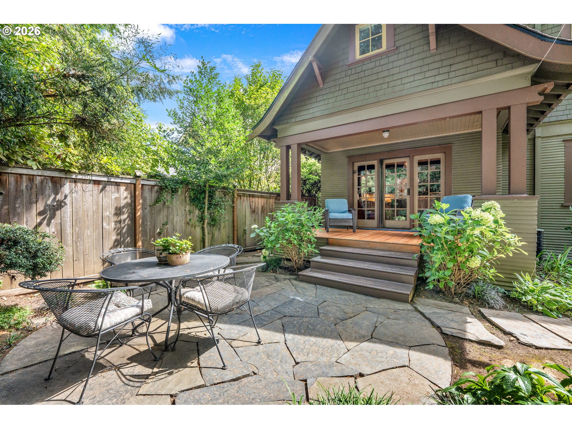 2537 NE 18TH AVE