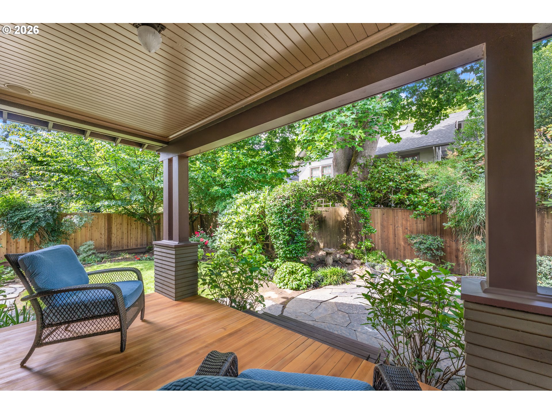 2537 NE 18TH AVE