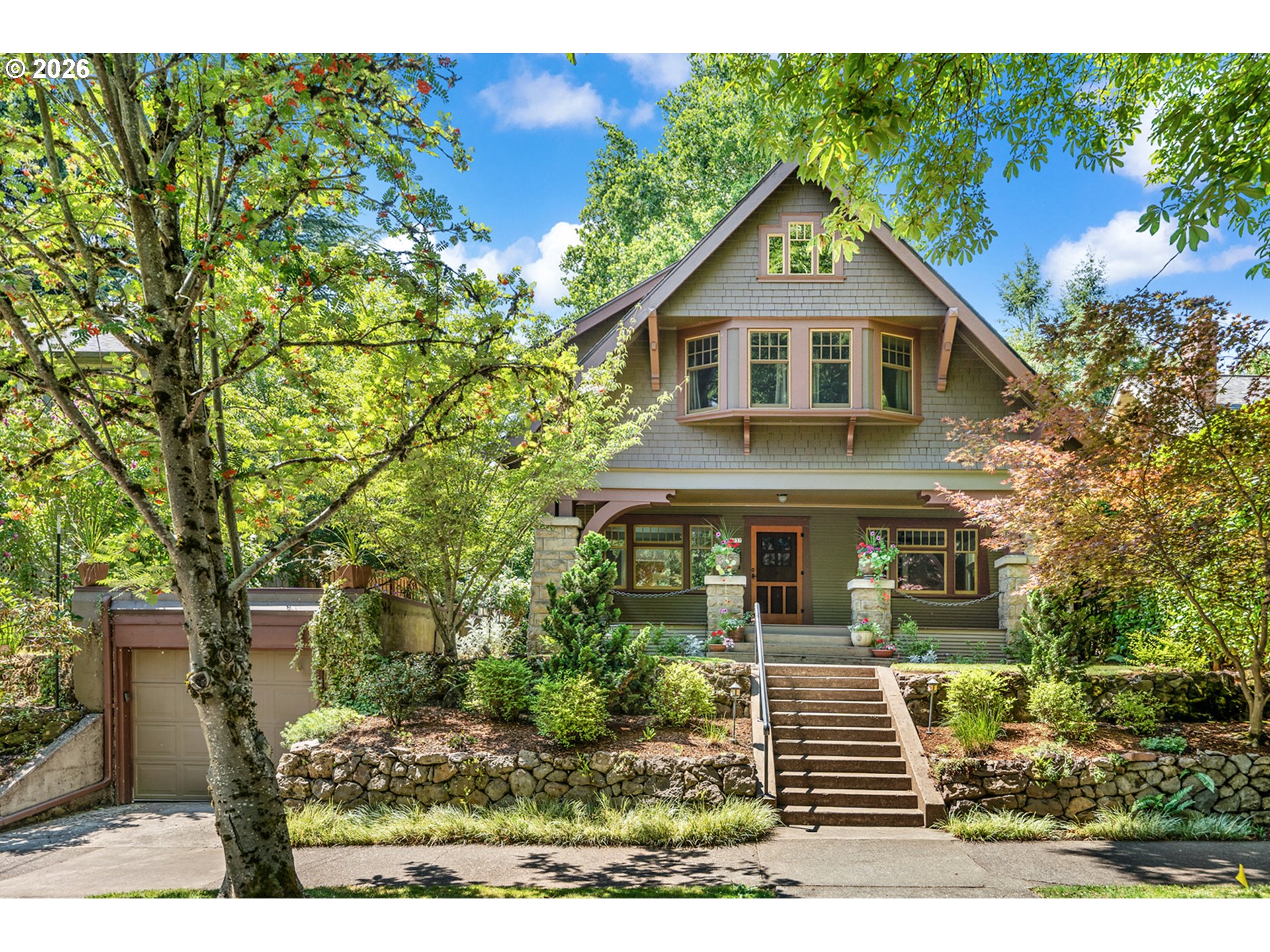 2537 NE 18TH AVE