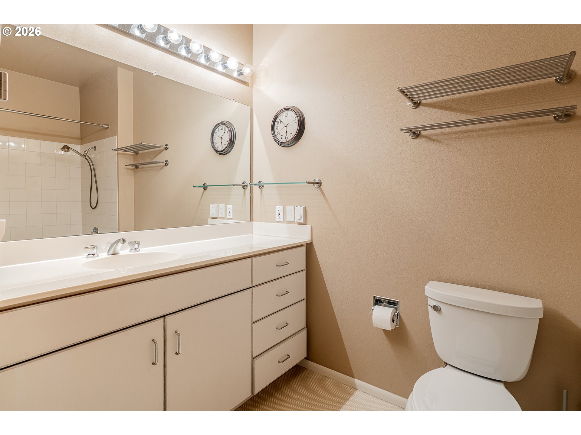 205 S MONTGOMERY ST 401B