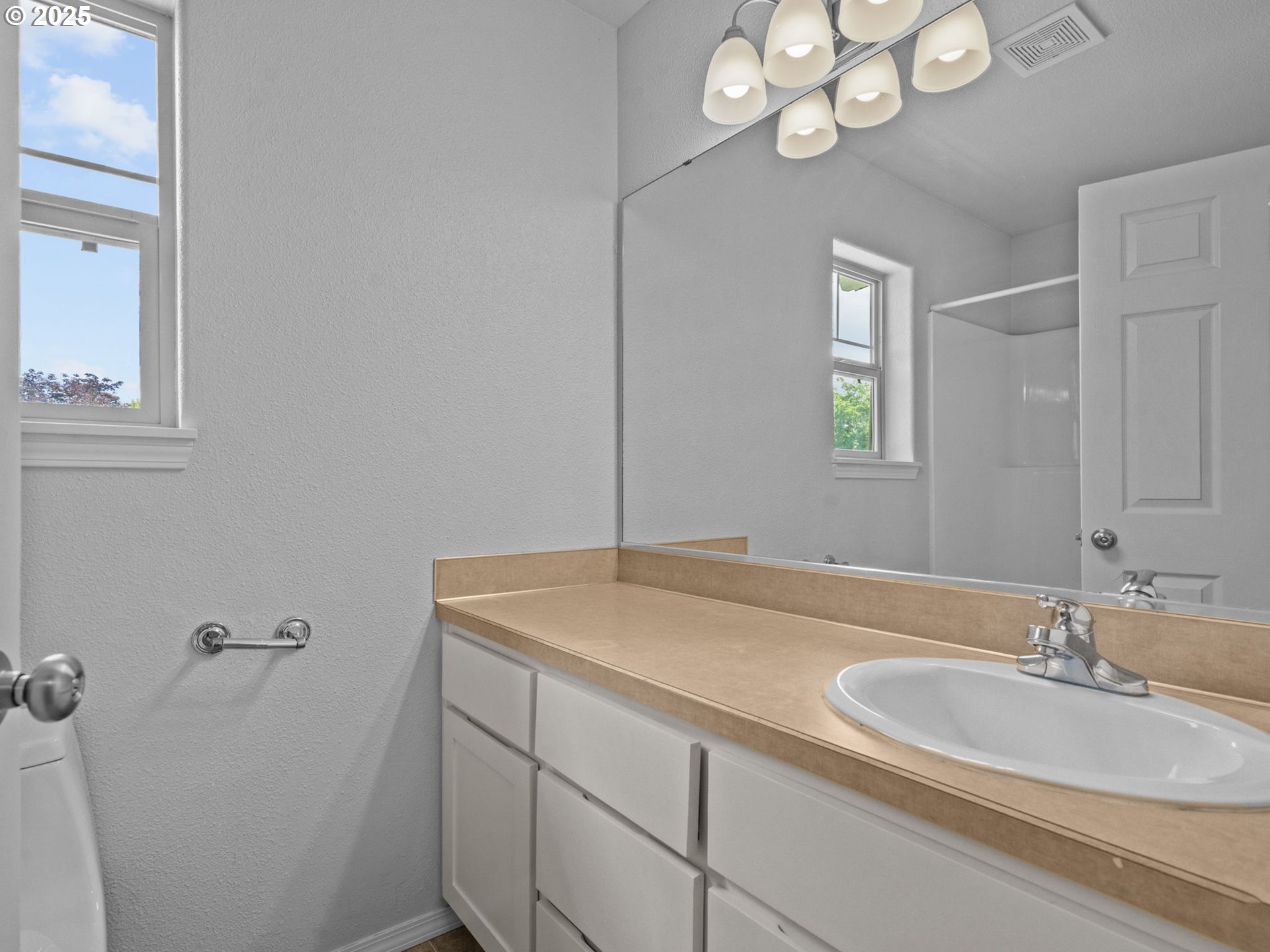 890 SE ROBERTS CT, McMinnville