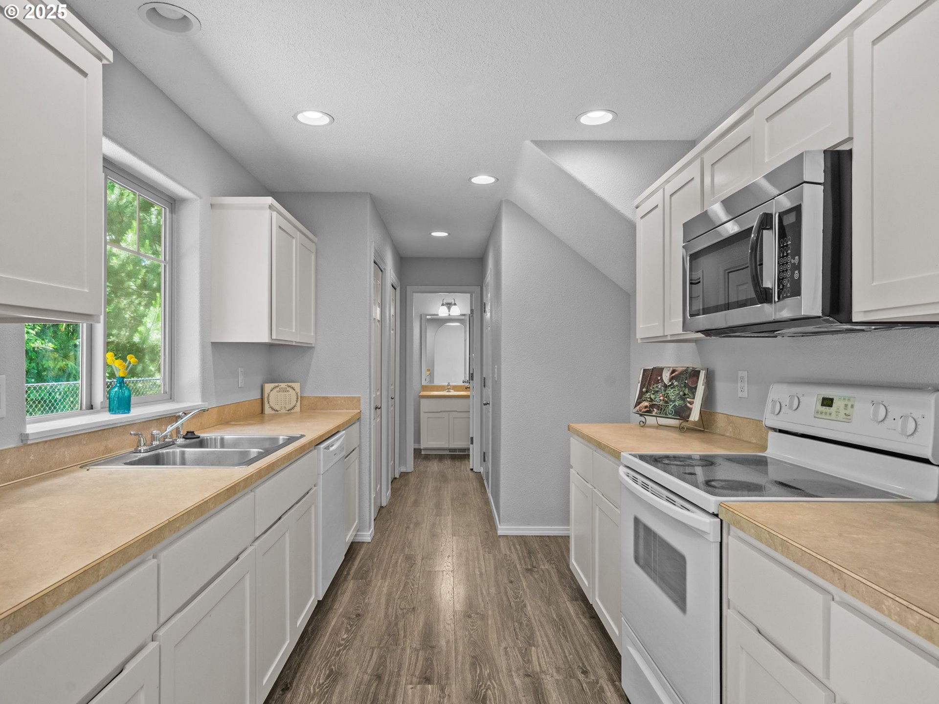 890 SE ROBERTS CT, McMinnville