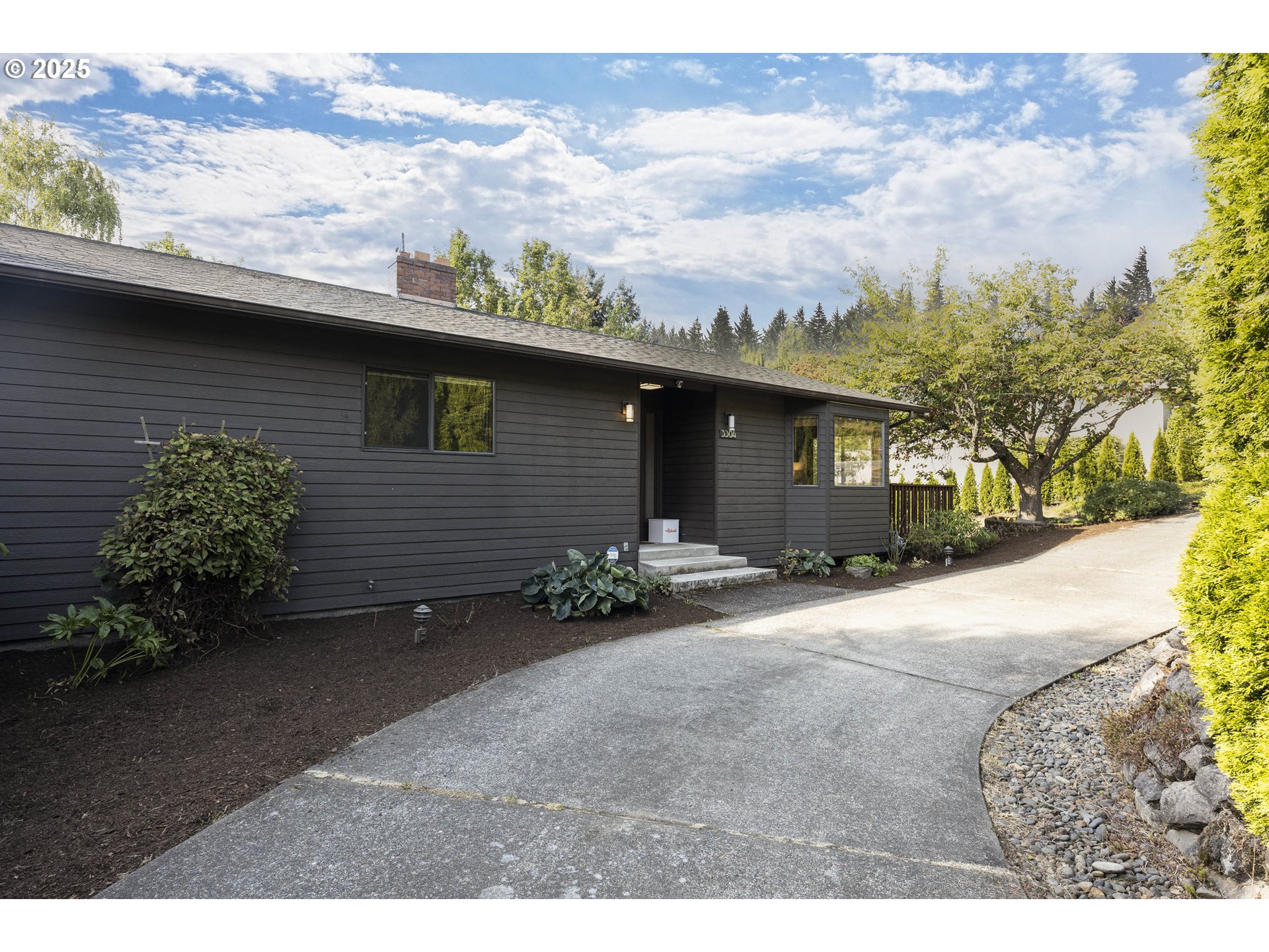 3304 SW DOLPH CT