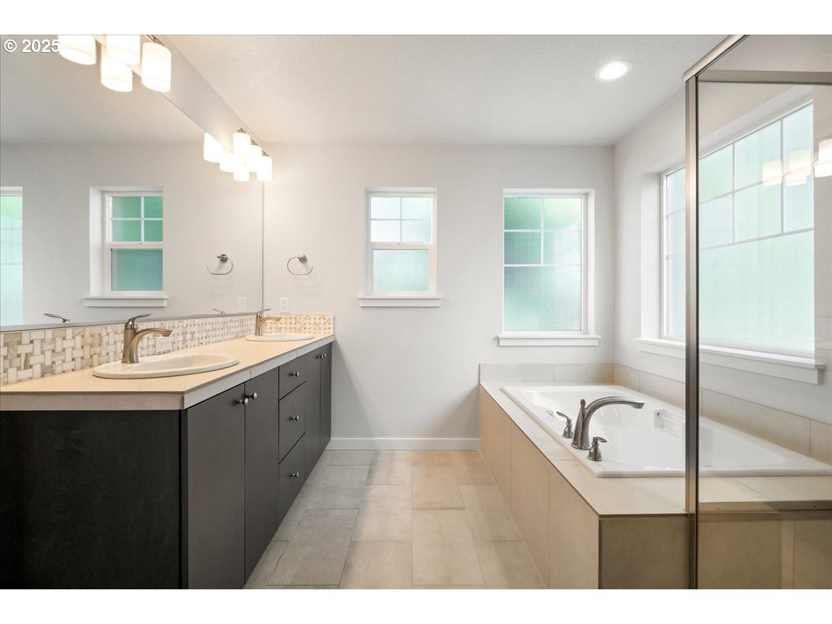 4207 SE LONE OAK ST, Hillsboro