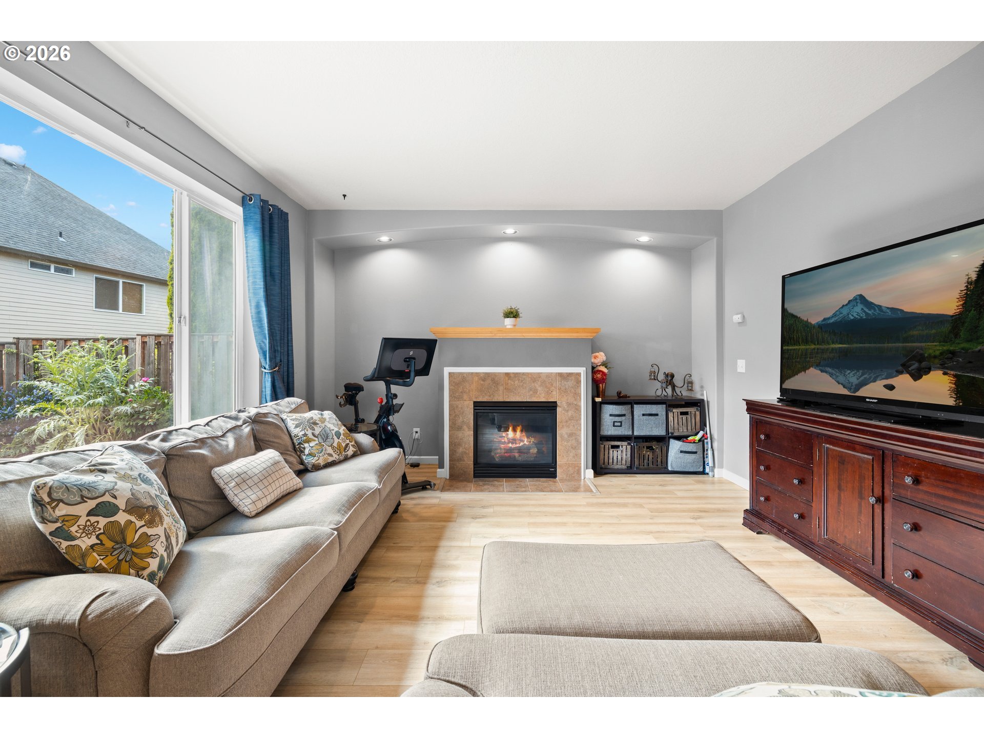 1079 SE PORTLANDIA AVE