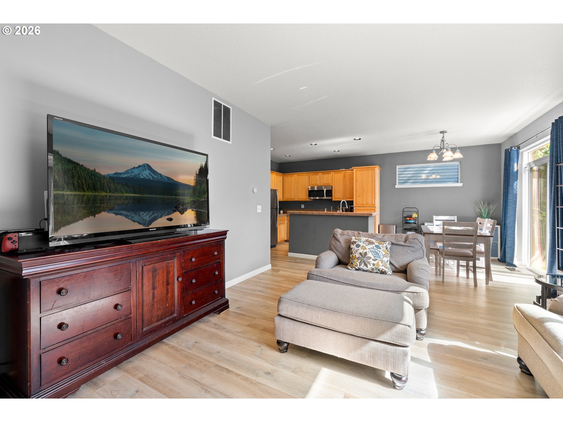 1079 SE PORTLANDIA AVE