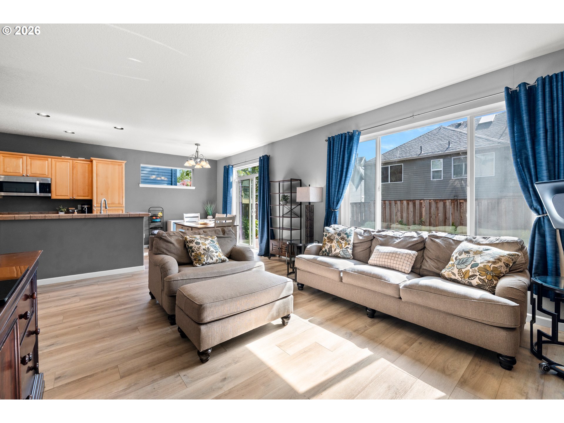 1079 SE PORTLANDIA AVE