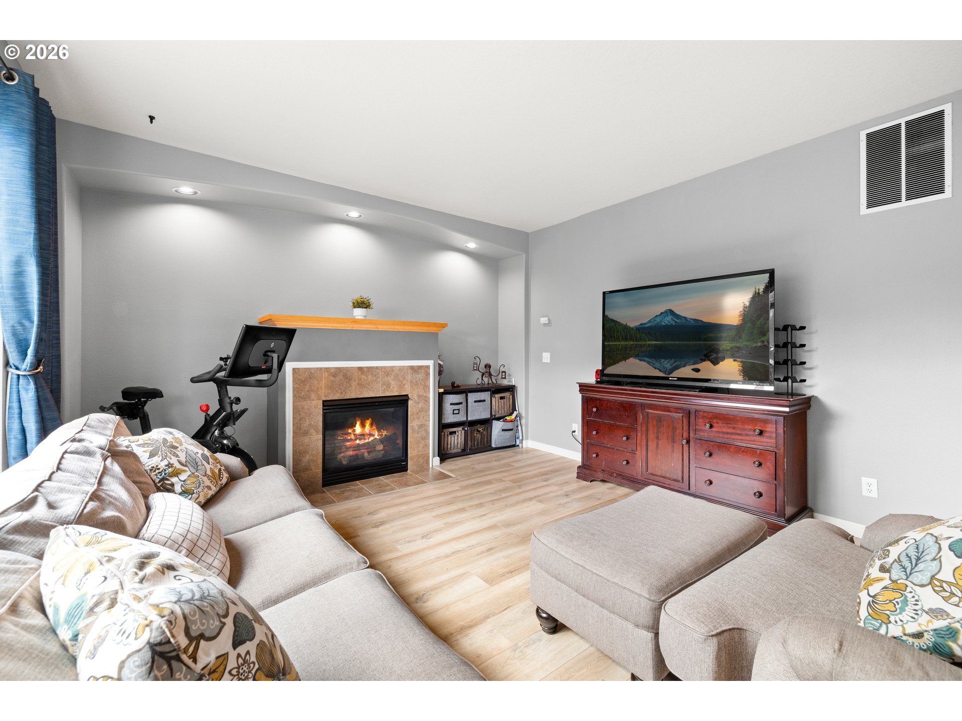 1079 SE PORTLANDIA AVE