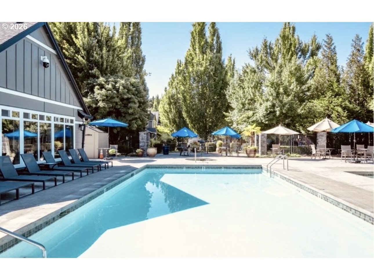 1079 SE PORTLANDIA AVE