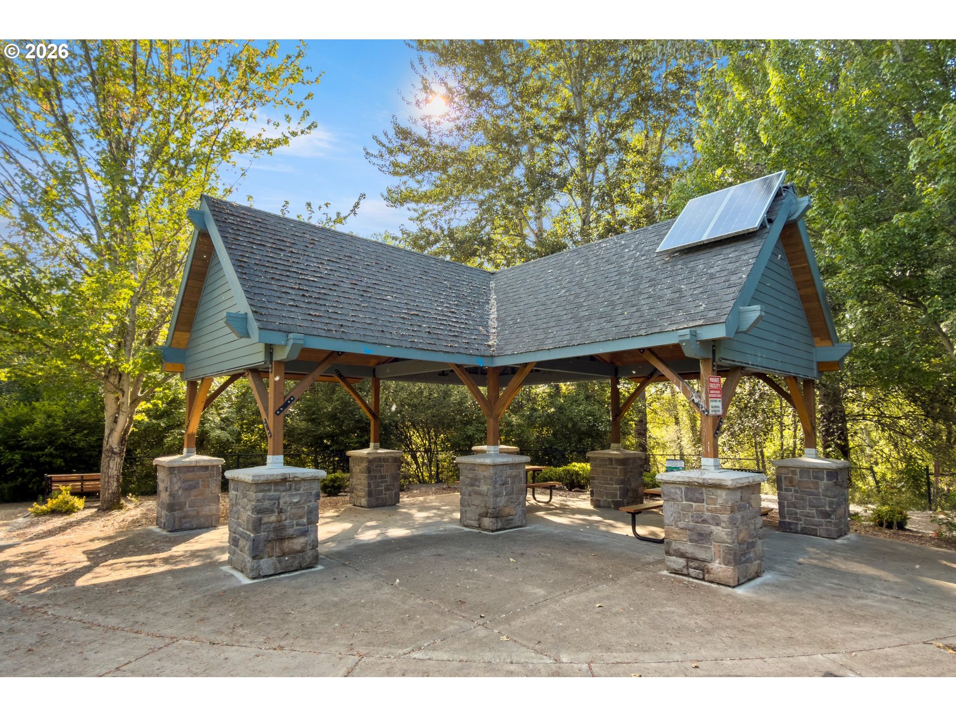 1079 SE PORTLANDIA AVE