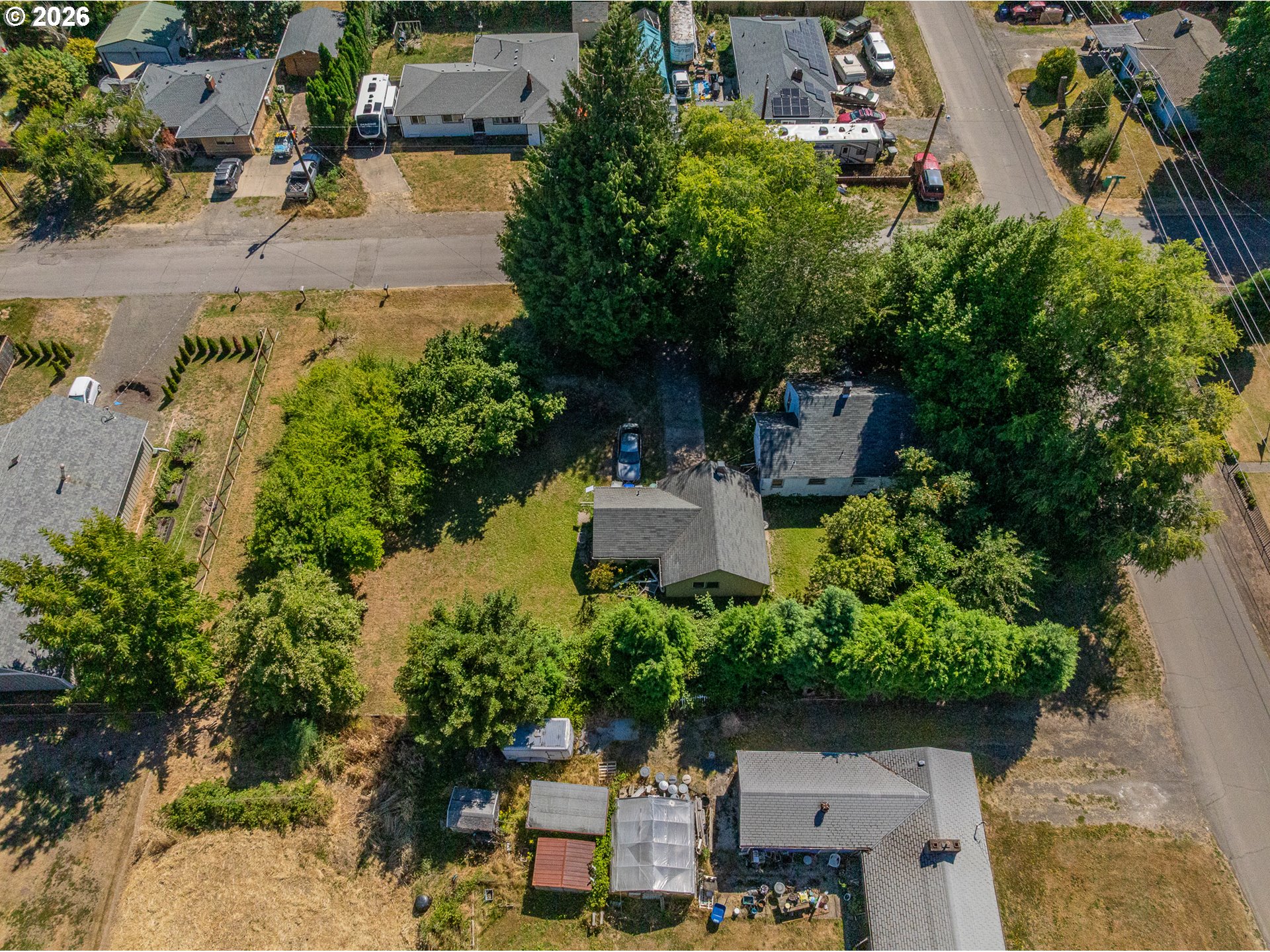 895 ELMA AVE SE
