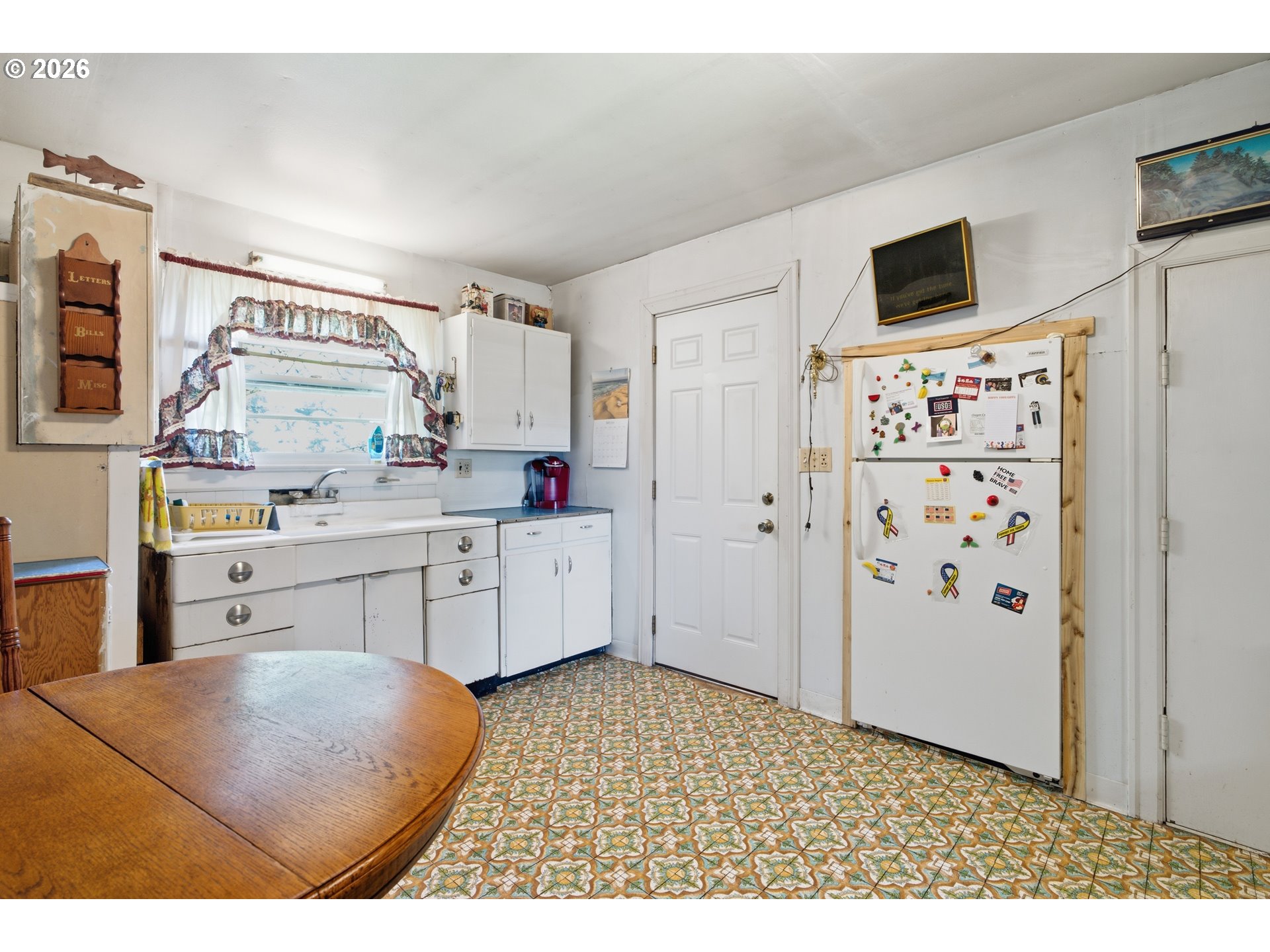 895 ELMA AVE SE