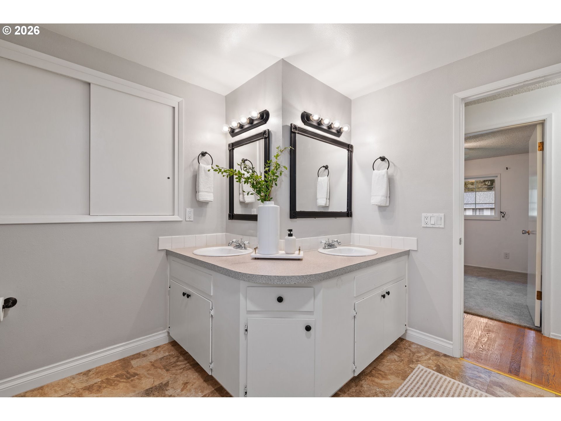 11920 SW NORTH DAKOTA ST