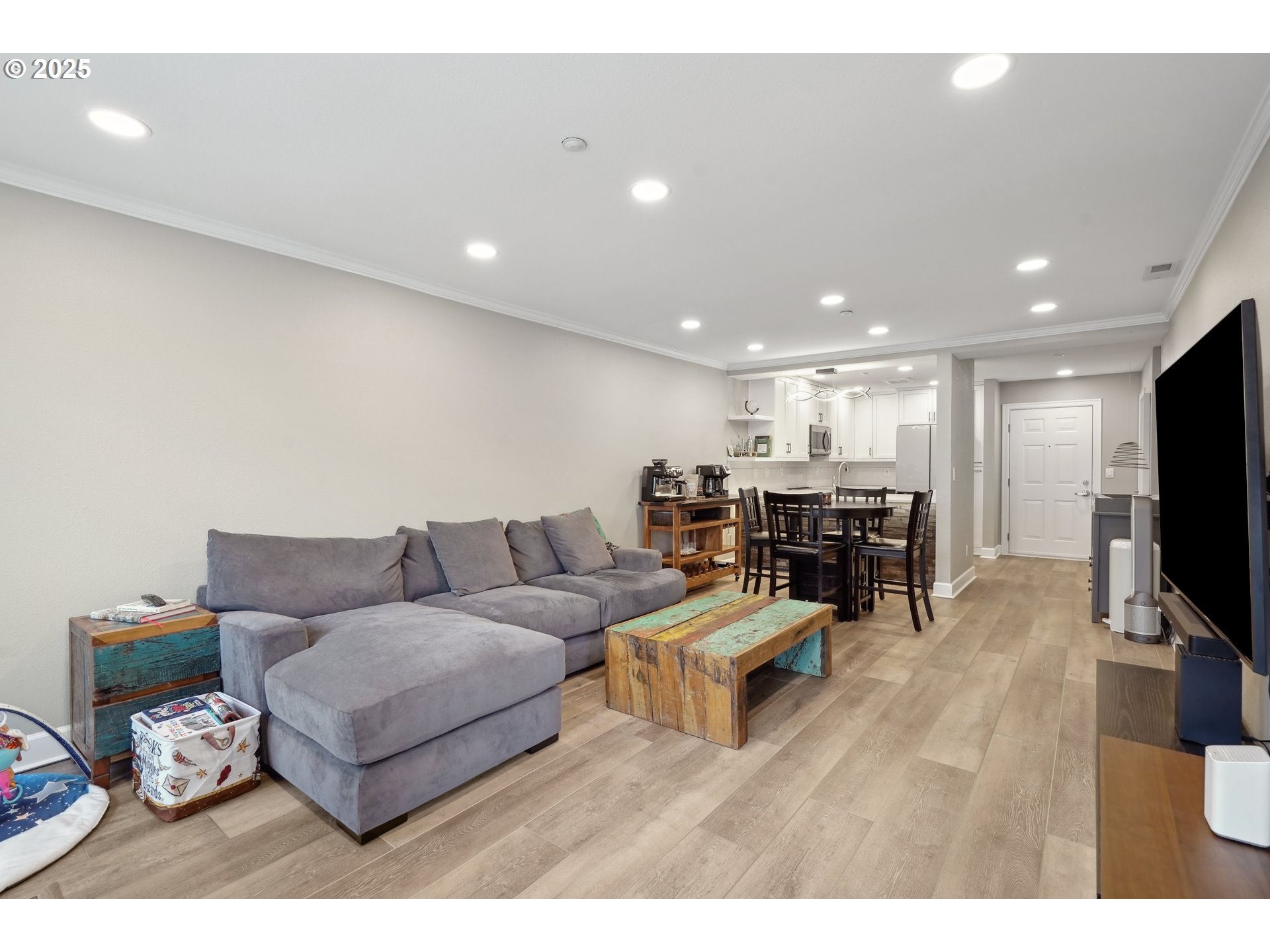 520 SE COLUMBIA RIVER DR 124