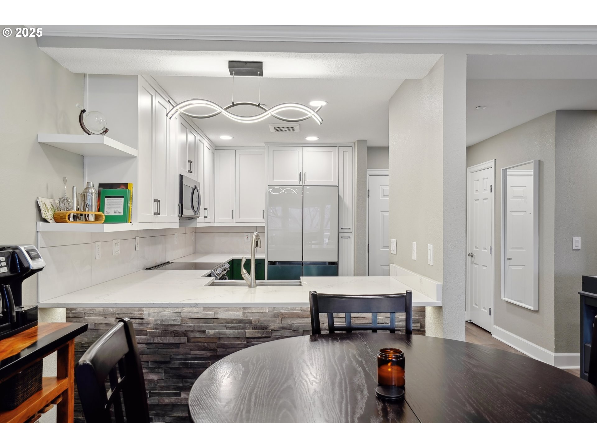 520 SE COLUMBIA RIVER DR 124