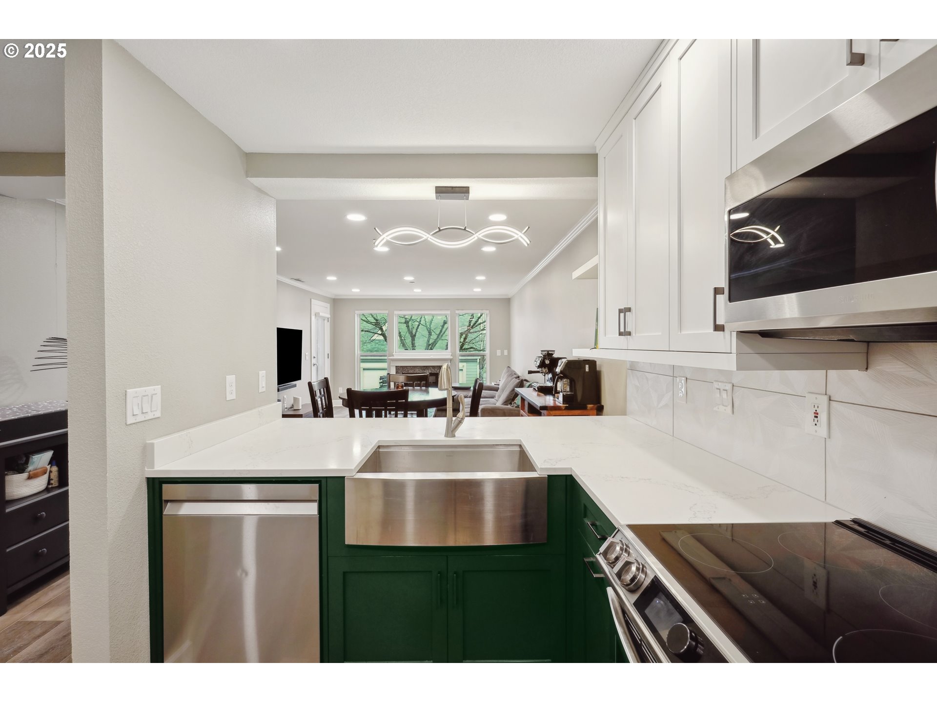 520 SE COLUMBIA RIVER DR 124