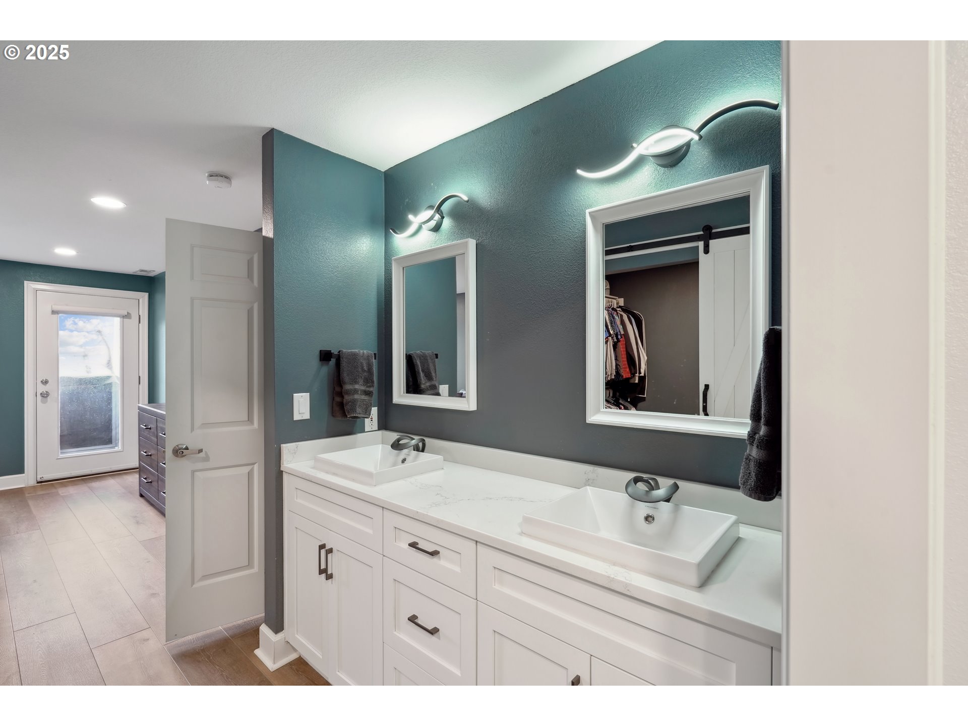 520 SE COLUMBIA RIVER DR 124